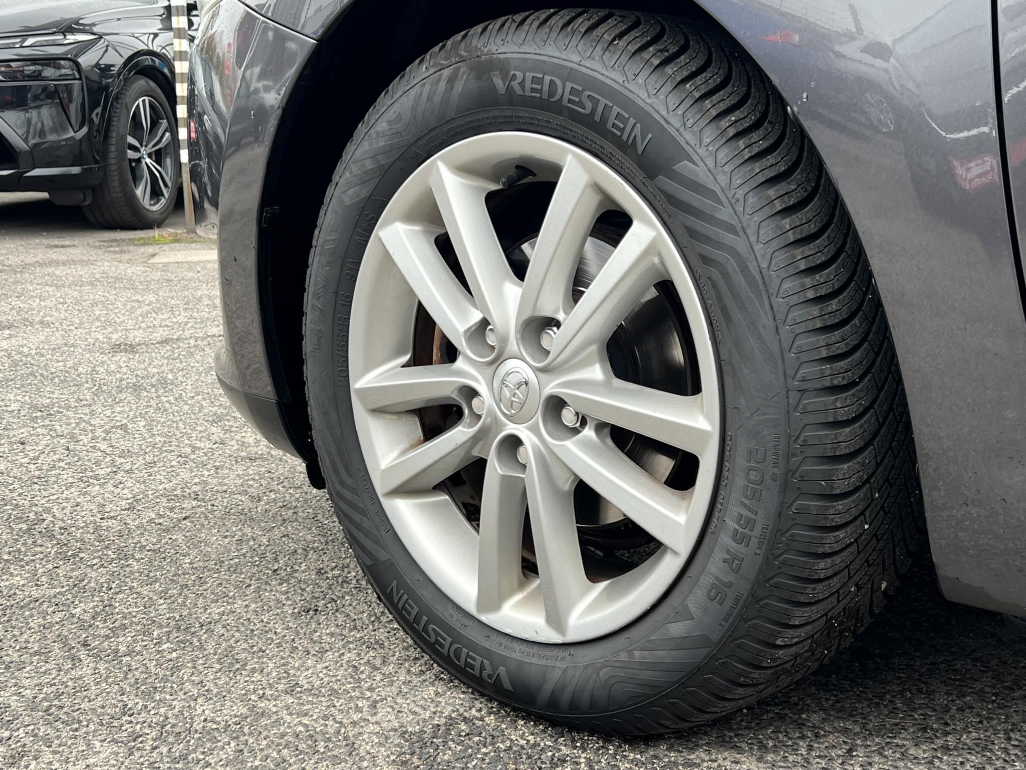 TOYOTA AURIS 1.33 Luna 2009 Magyarországi Digitklíma Multikormány 185e km!