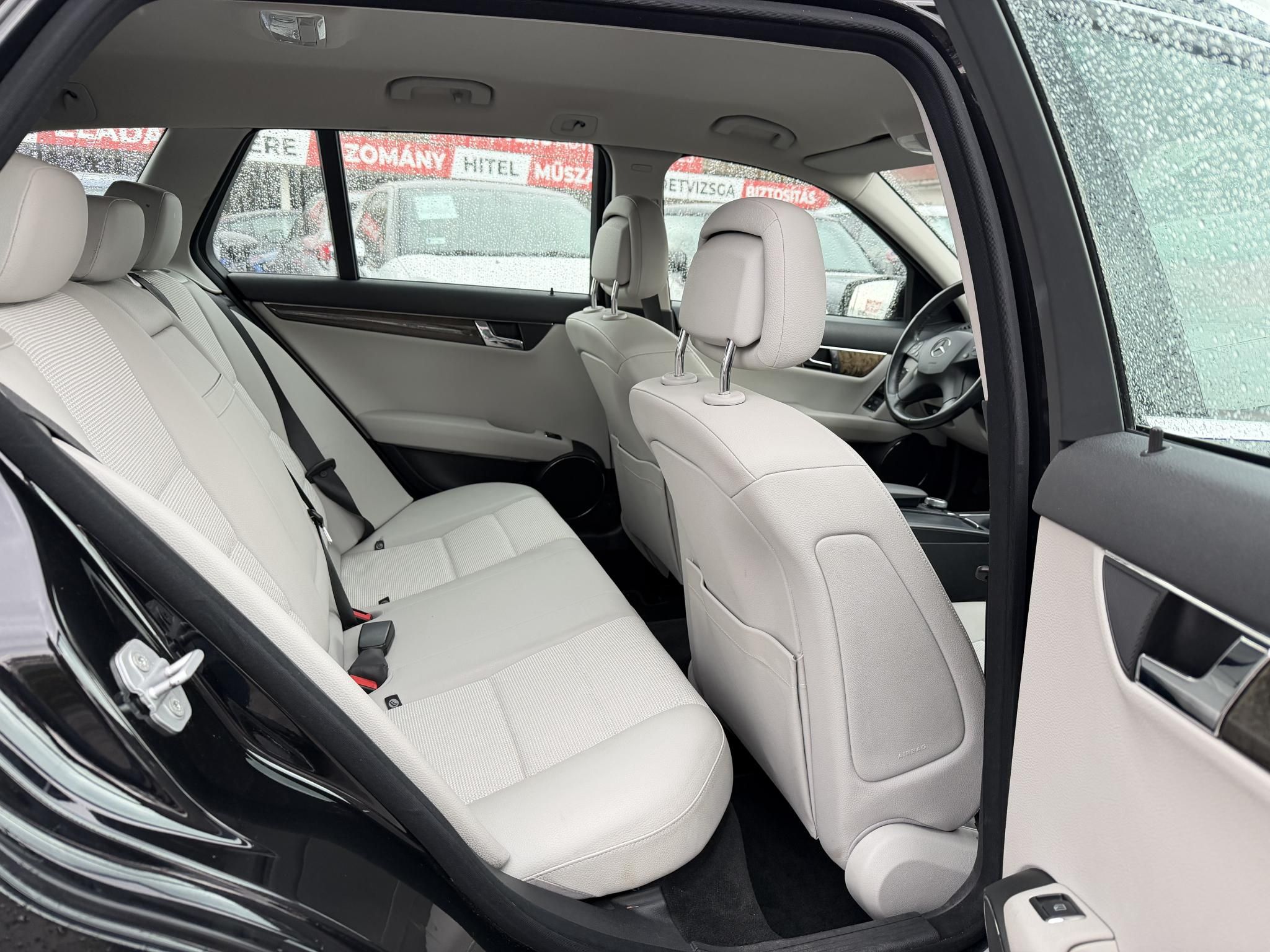 MERCEDES-BENZ C 200 T CDI Avantgarde 146e km. faberakás. világos belső!