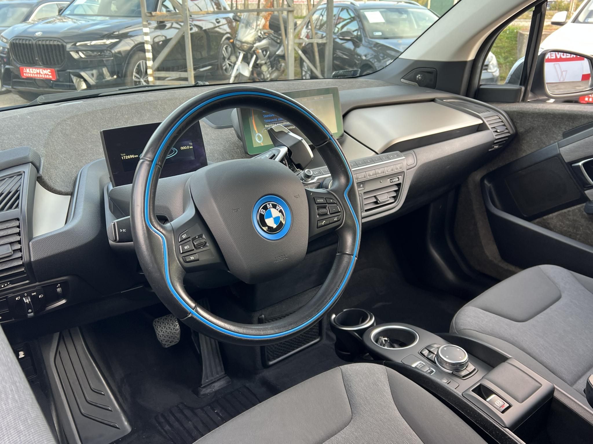 BMW I3 REX (Automata) Loft belső Nagy navi Keylessgo Panorámatető Adaptív tempomat!