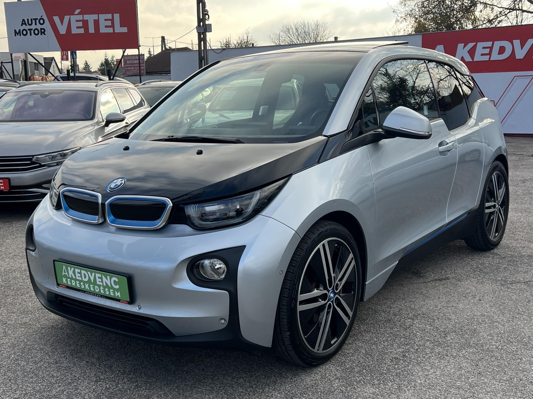 BMW I3 REX (Automata) Loft belső Nagy navi Keylessgo Panorámatető Adaptív tempomat!