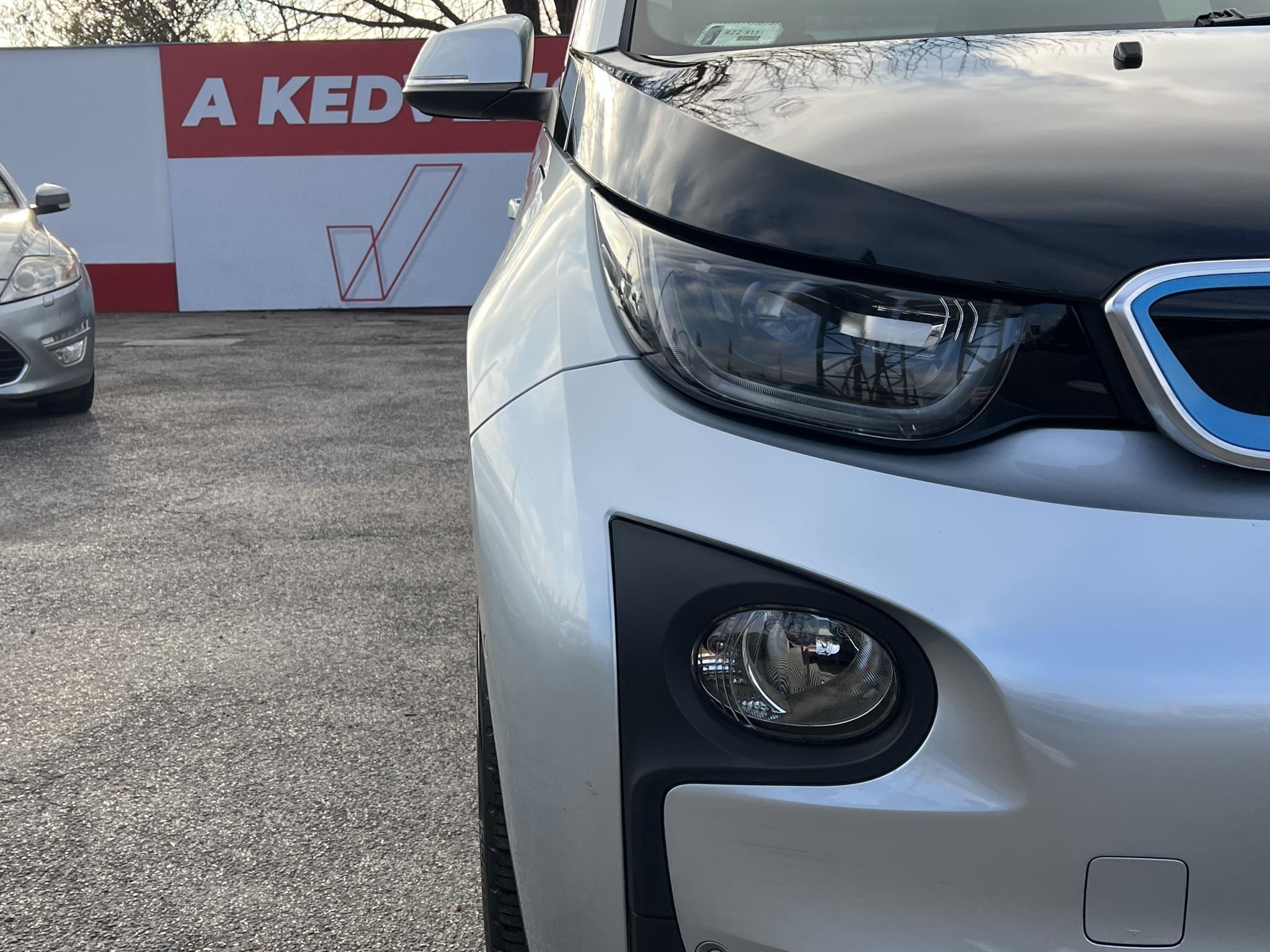 BMW I3 REX (Automata) Loft belső Nagy navi Keylessgo Panorámatető Adaptív tempomat!
