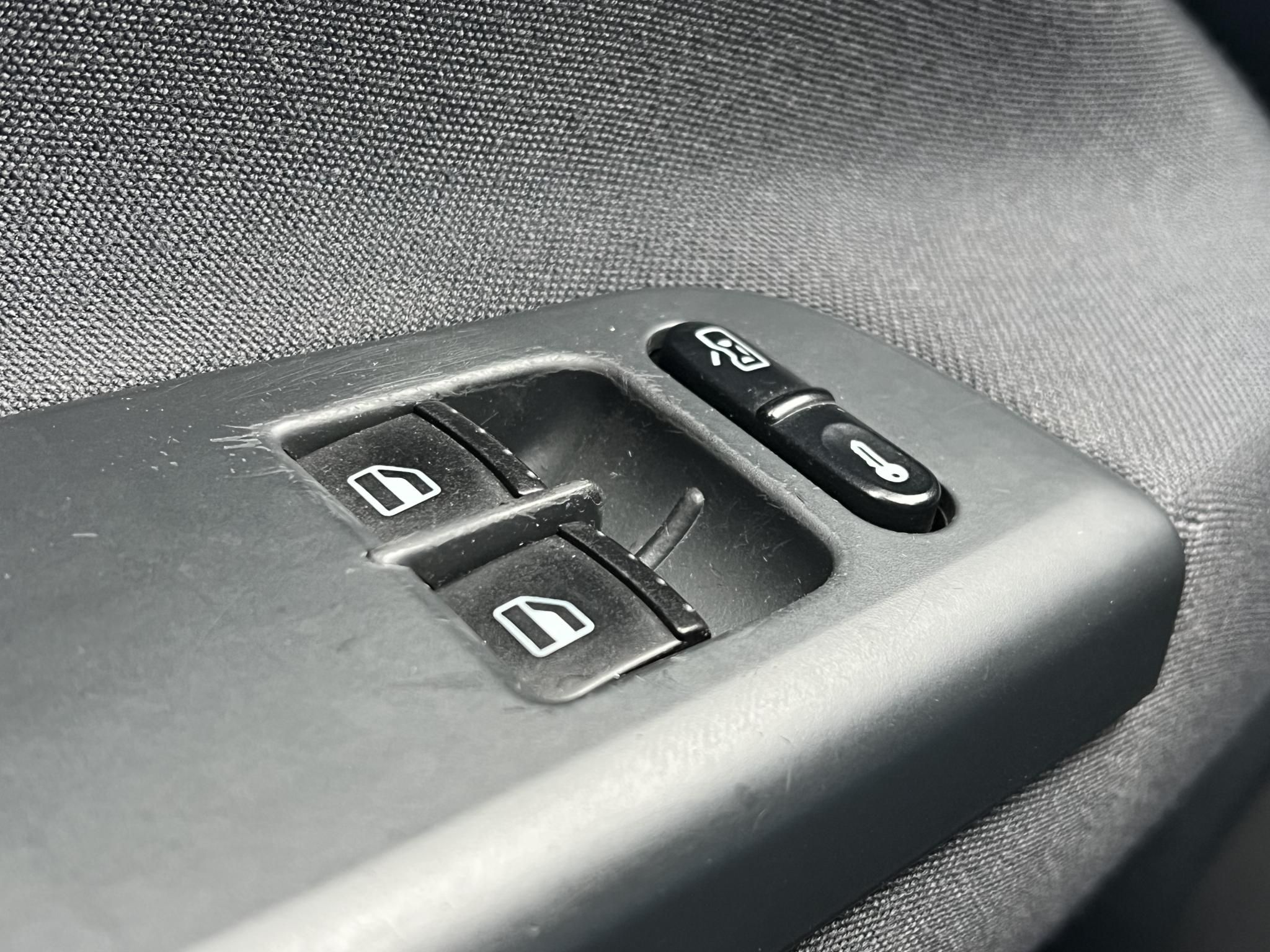 SKODA OCTAVIA Combi 1.6 Classic Klíma Vonóhororg City szervó!