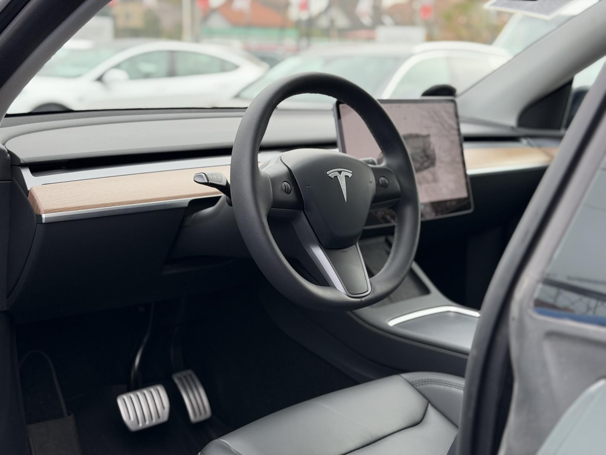 TESLA MODEL Y Performance AWD (Automata) 49e km. ÁFÁS! AMD Ryzen. garanciális. premium hifi. vonóhorog!