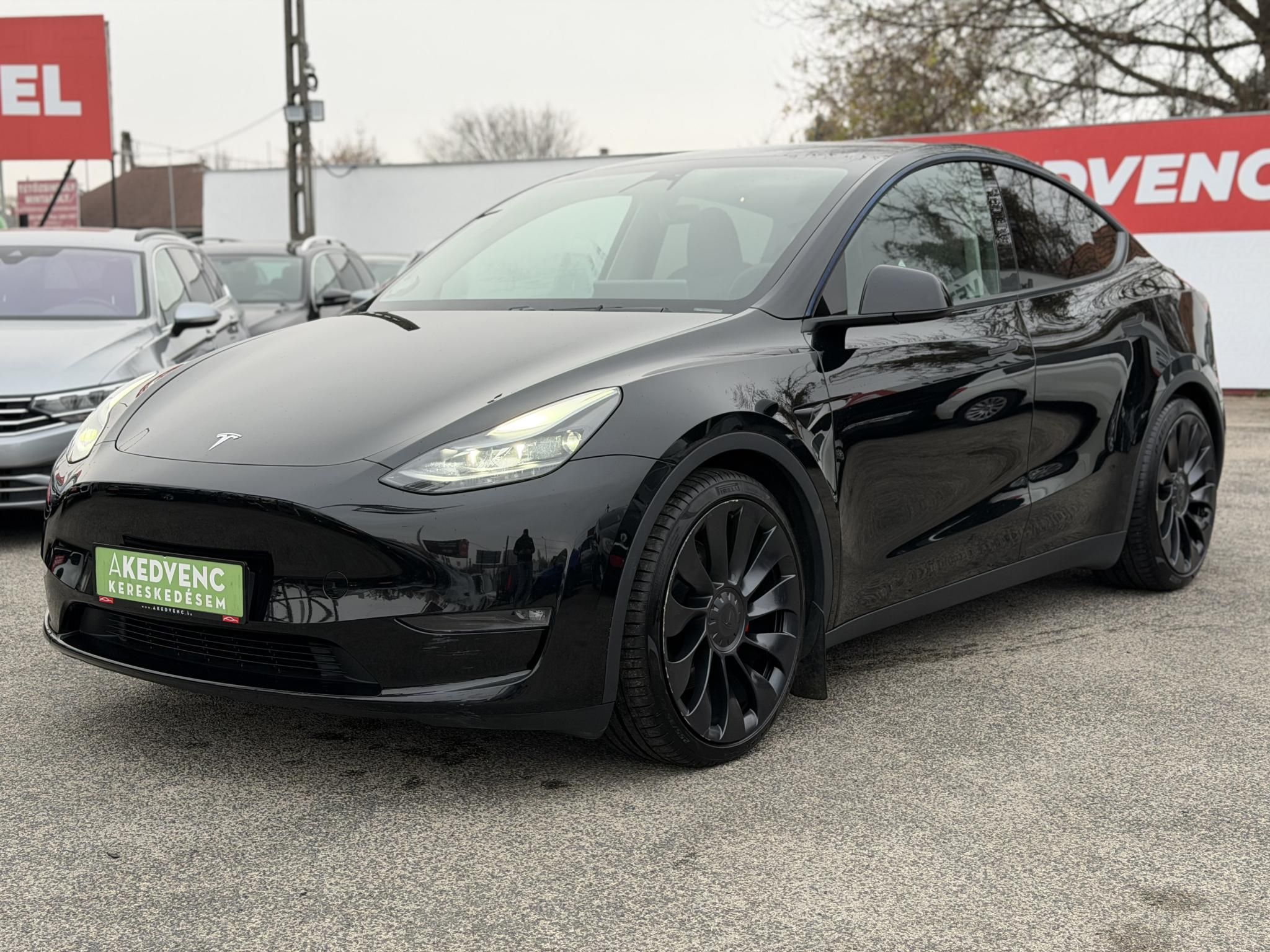 TESLA MODEL Y Performance AWD (Automata) 49e km. ÁFÁS! AMD Ryzen. garanciális. premium hifi. vonóhorog!