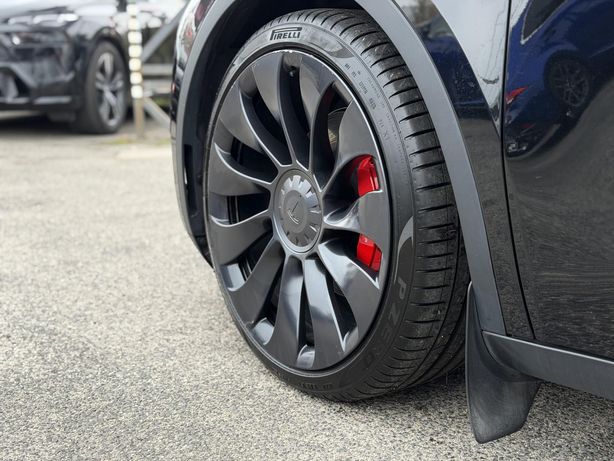 TESLA MODEL Y Performance AWD (Automata) 49e km. ÁFÁS! AMD Ryzen. garanciális. premium hifi. vonóhorog!