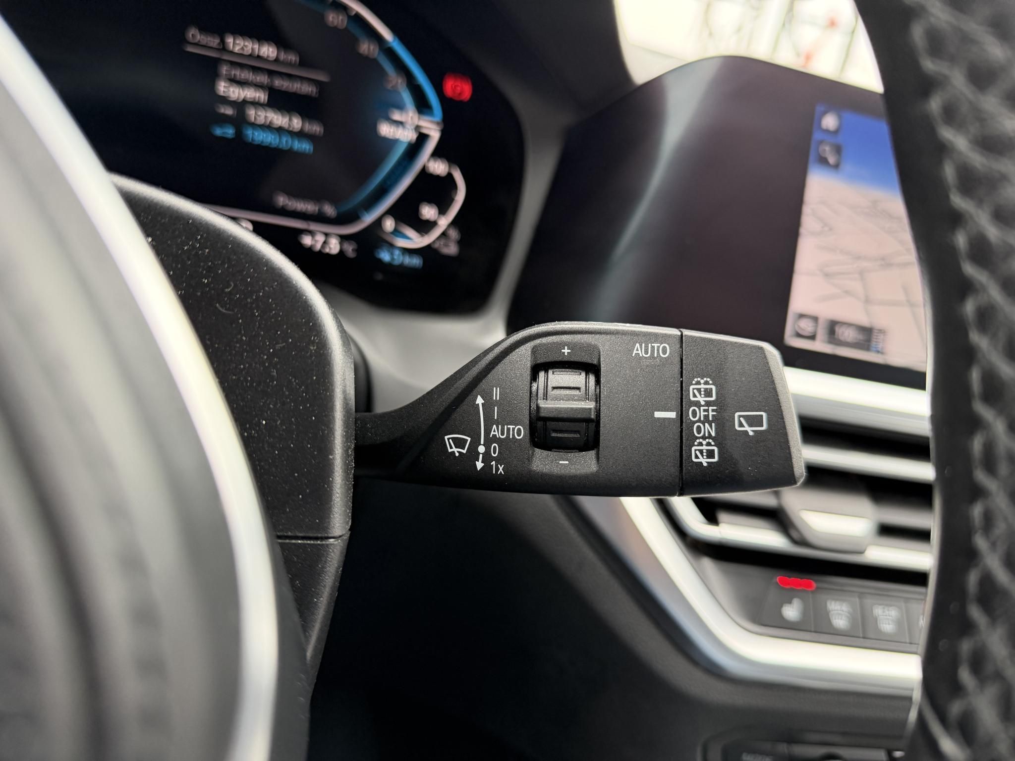 BMW 330e M Sport (Automata) Frissen szervizelt!