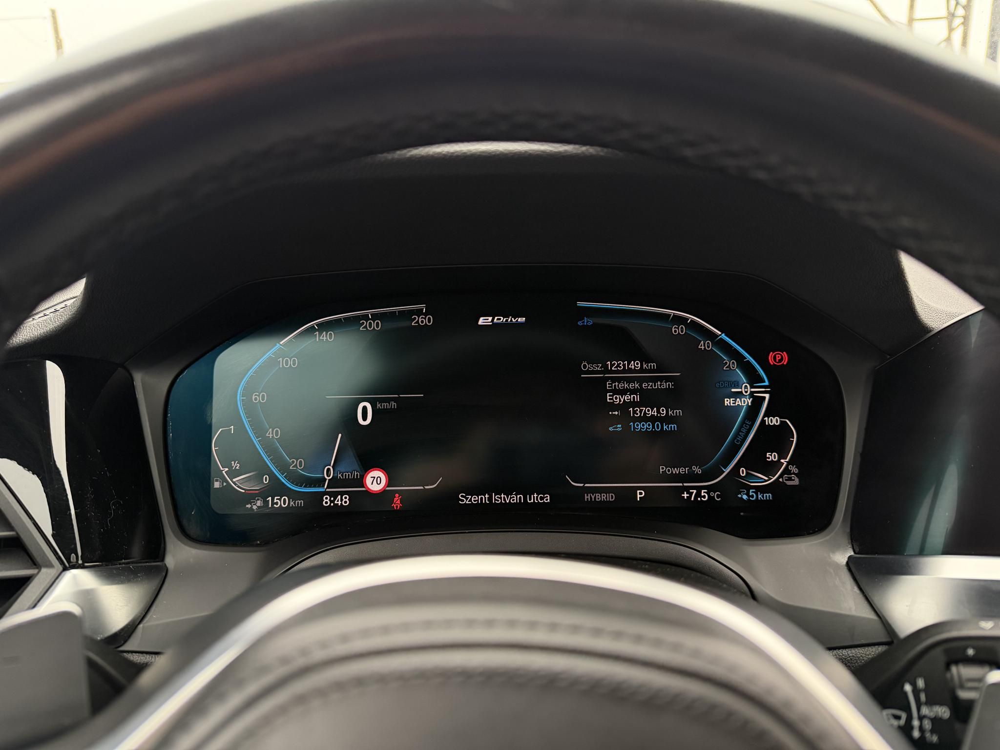 BMW 330e M Sport (Automata) Frissen szervizelt!