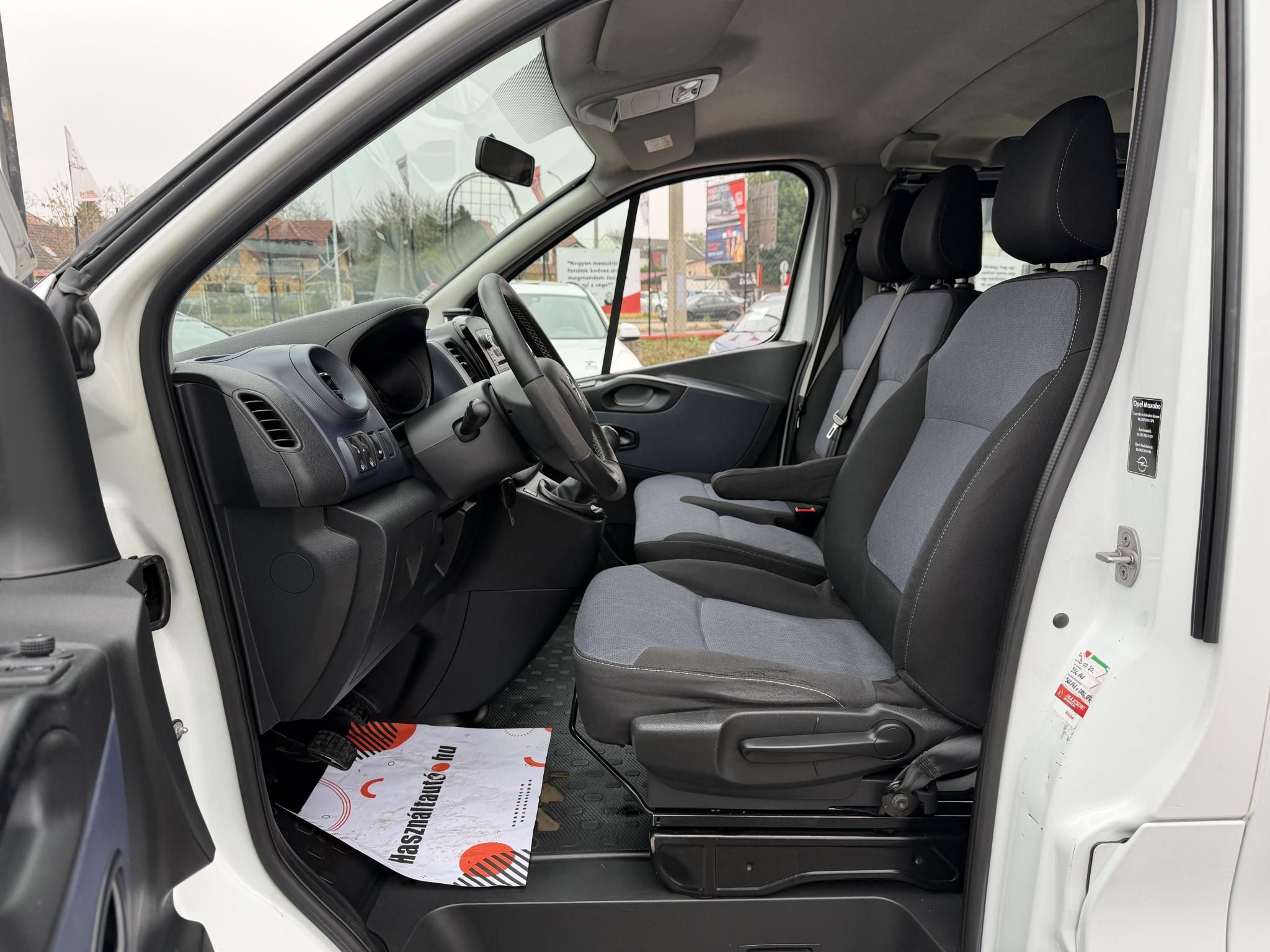 OPEL VIVARO 1.6 CDTI L1H1 2.7t Start-Stop Euro 6 (9 személyes) M.o.-i. 1.tul. Tempomat Klíma Tolatóradar