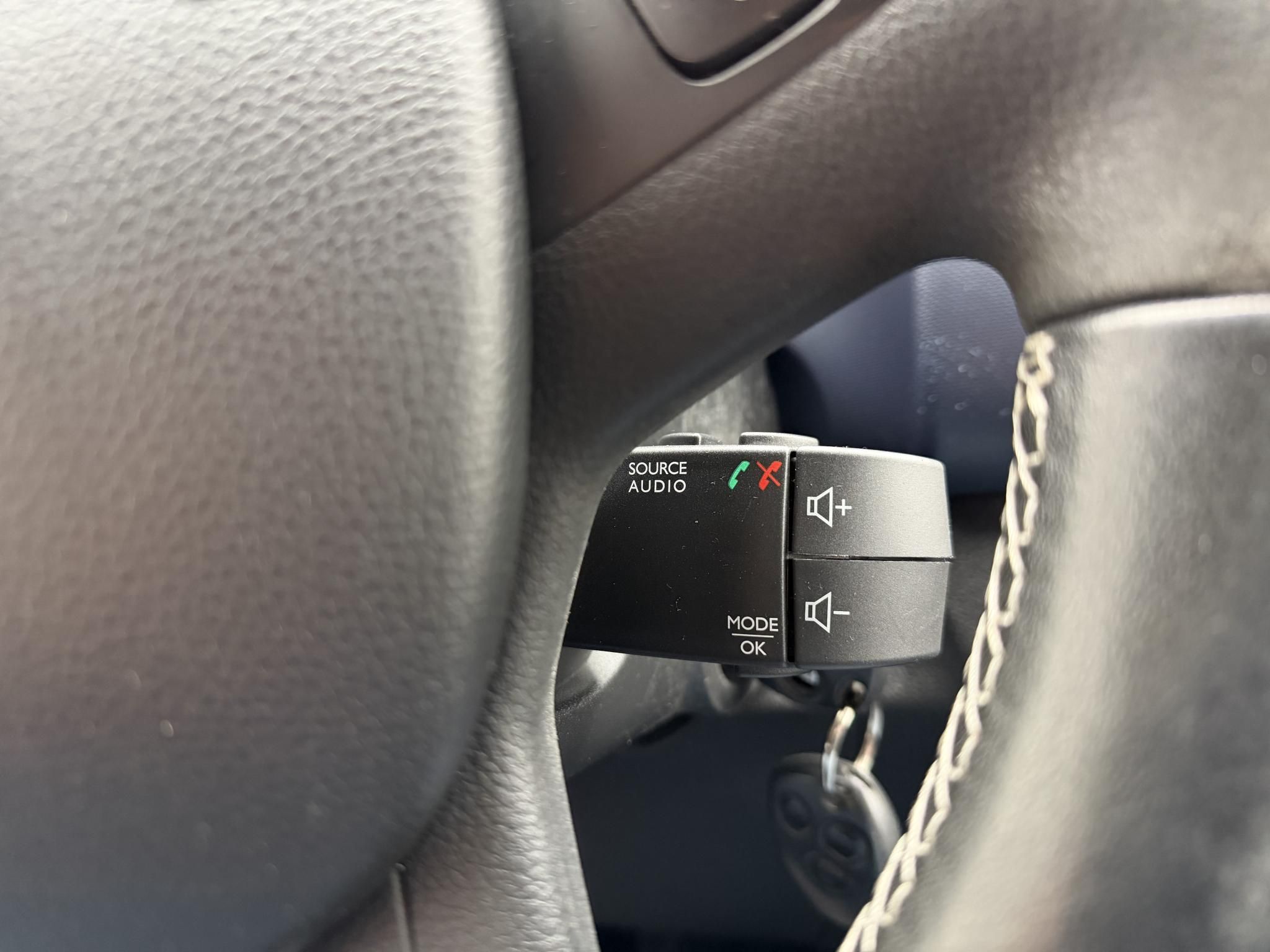 OPEL VIVARO 1.6 CDTI L1H1 2.7t Start-Stop Euro 6 (9 személyes) M.o.-i. 1.tul. Tempomat Klíma Tolatóradar