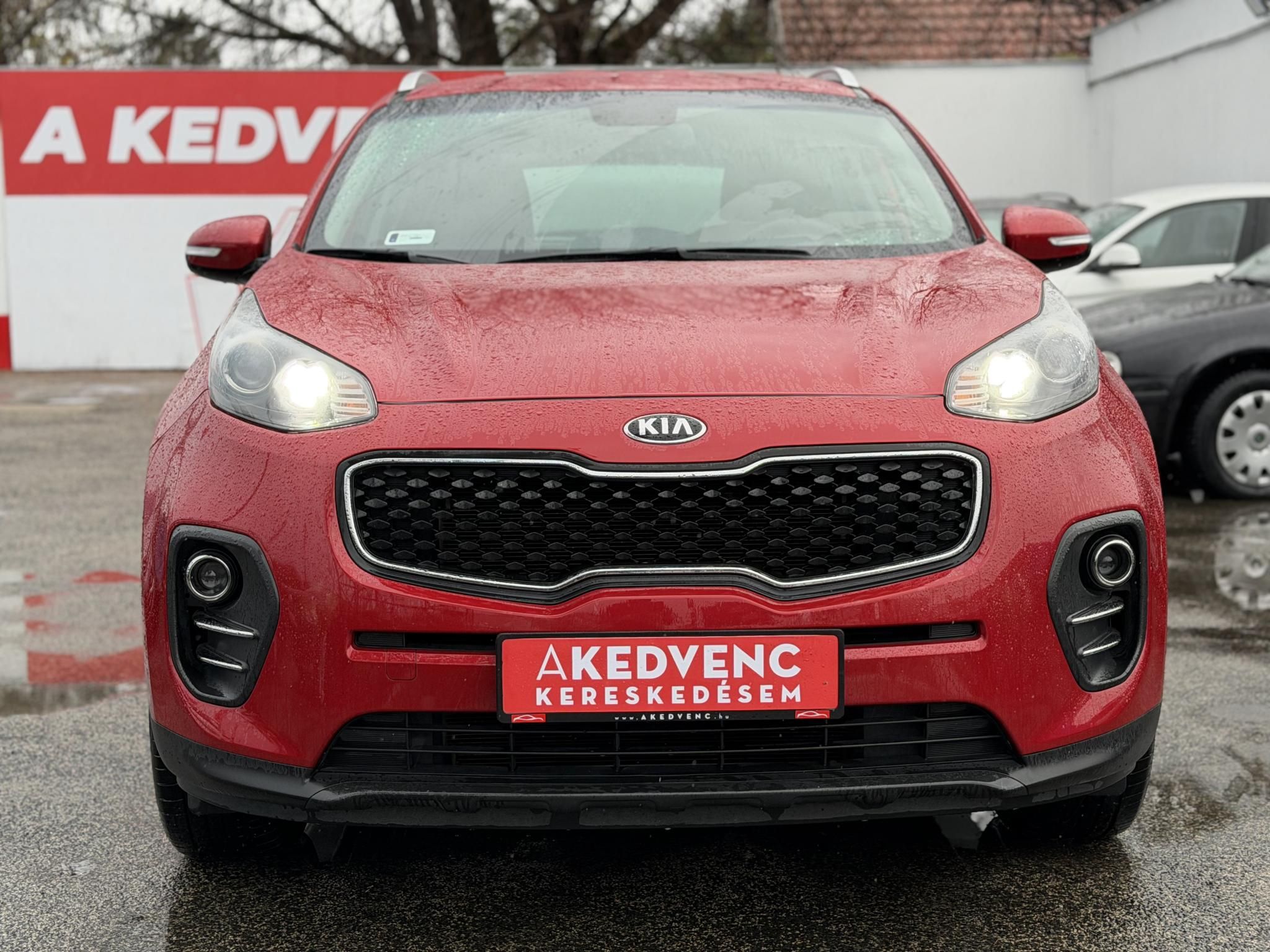 KIA SPORTAGE 1.6 GDI Gold 83e km. M.o.-i. 1.tul. Márkaszervizelt!