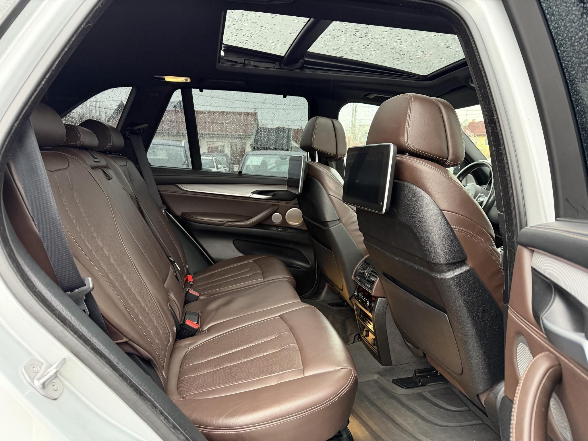 BMW X5 M50d (Automata) Bang and Olufsen. Pano. Vezérlés lecserélve. ACC. 3.5t vonóhorog