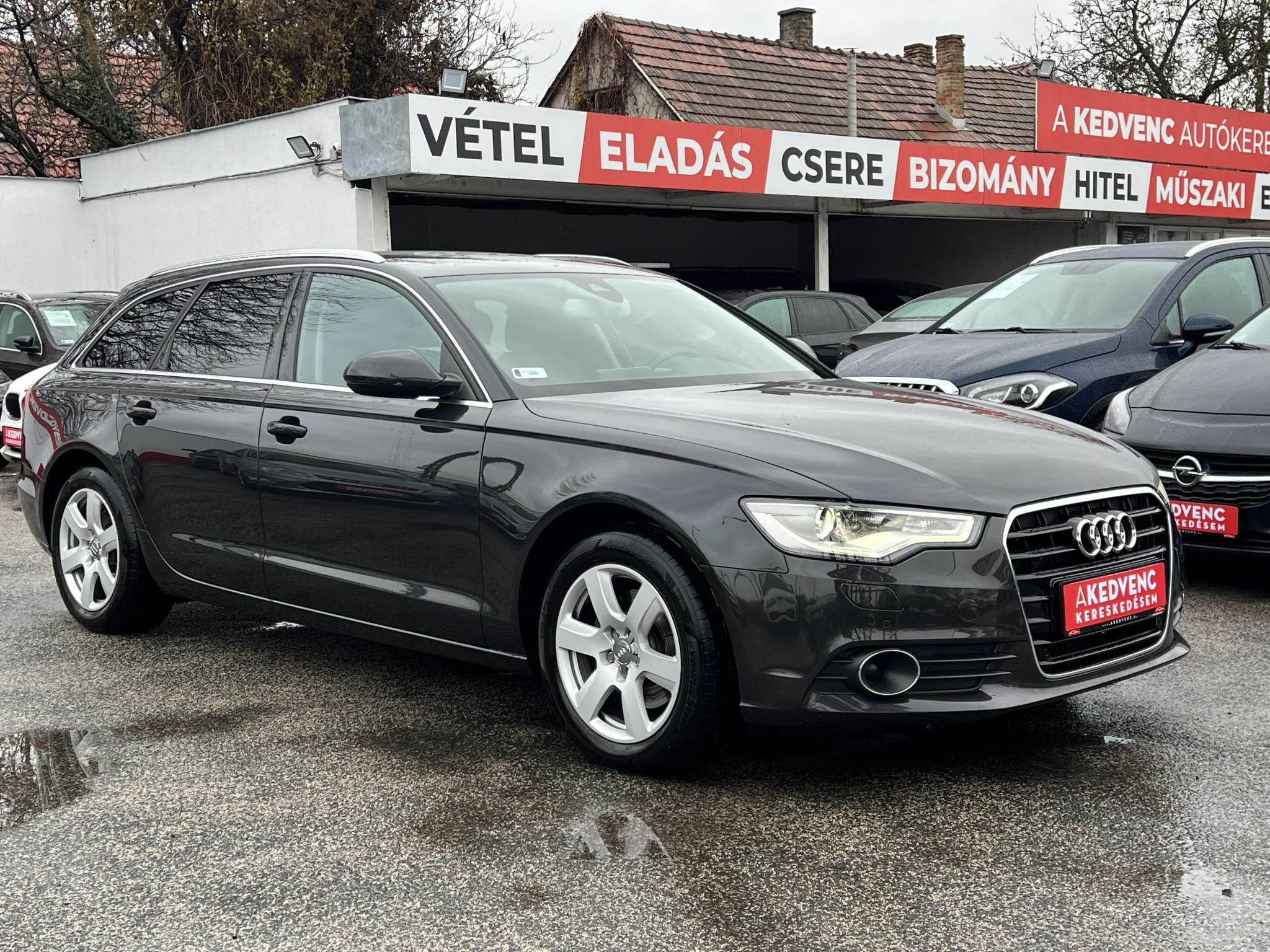 AUDI A6 Avant 2.0 TFSI multitronic ACC Xenon Navi Memória Kamera Vezetett szervizkönyv!