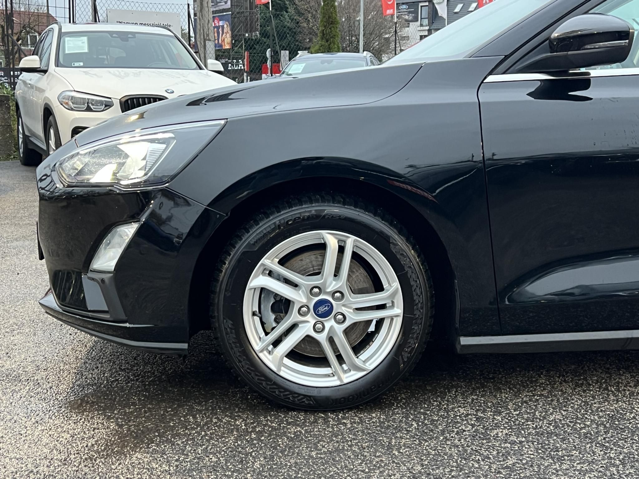 FORD FOCUS 1.0 EcoBoost Connected M.o.-i. 1.tul. Márkaszervizelt! Carplay