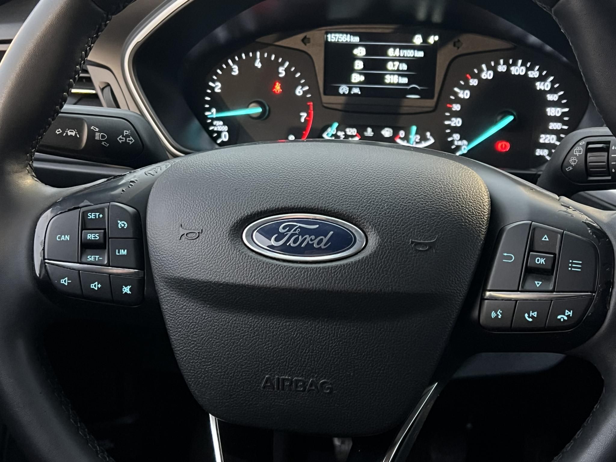 FORD FOCUS 1.0 EcoBoost Connected M.o.-i. 1.tul. Márkaszervizelt! Carplay