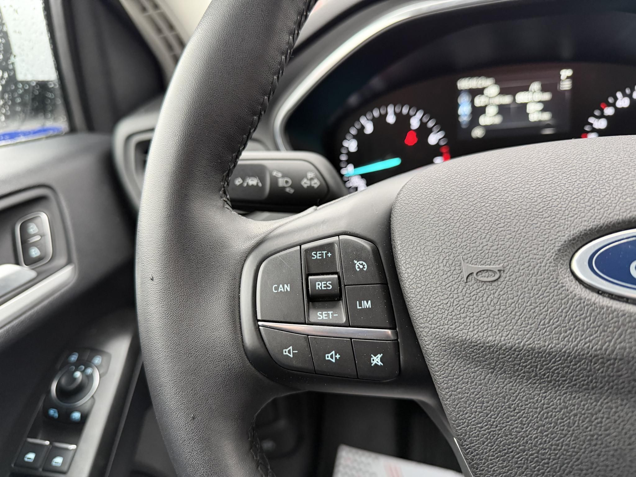 FORD FOCUS 1.0 EcoBoost Titanium Style 19e km. ÁFÁS ÁR! LED Carplay Ülésfűtés Kormányfűtés Táblafelismerő