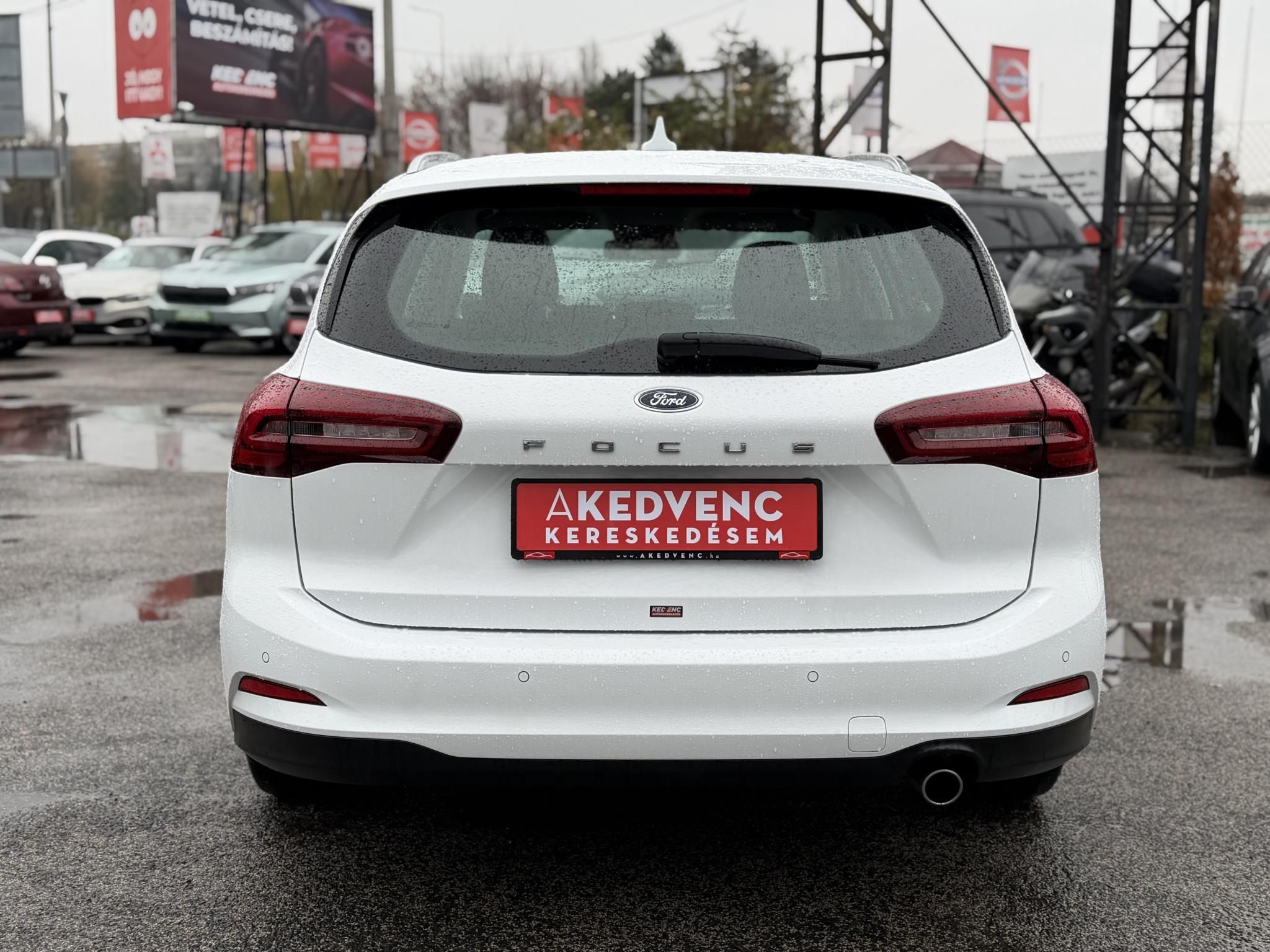 FORD FOCUS 1.0 EcoBoost Titanium Style 19e km. ÁFÁS ÁR! LED Carplay Ülésfűtés Kormányfűtés Táblafelismerő