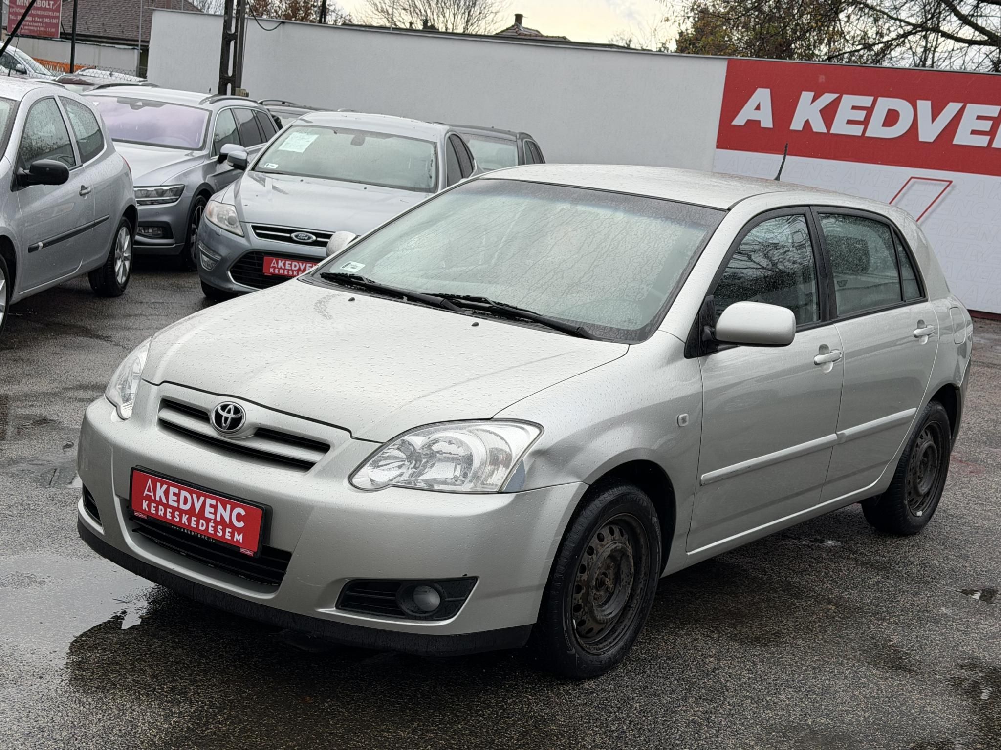 TOYOTA COROLLA 1.4 D-4D Sol Plus M-MT 163e km. Digitklíma Tolatóradar Ülésfűtés