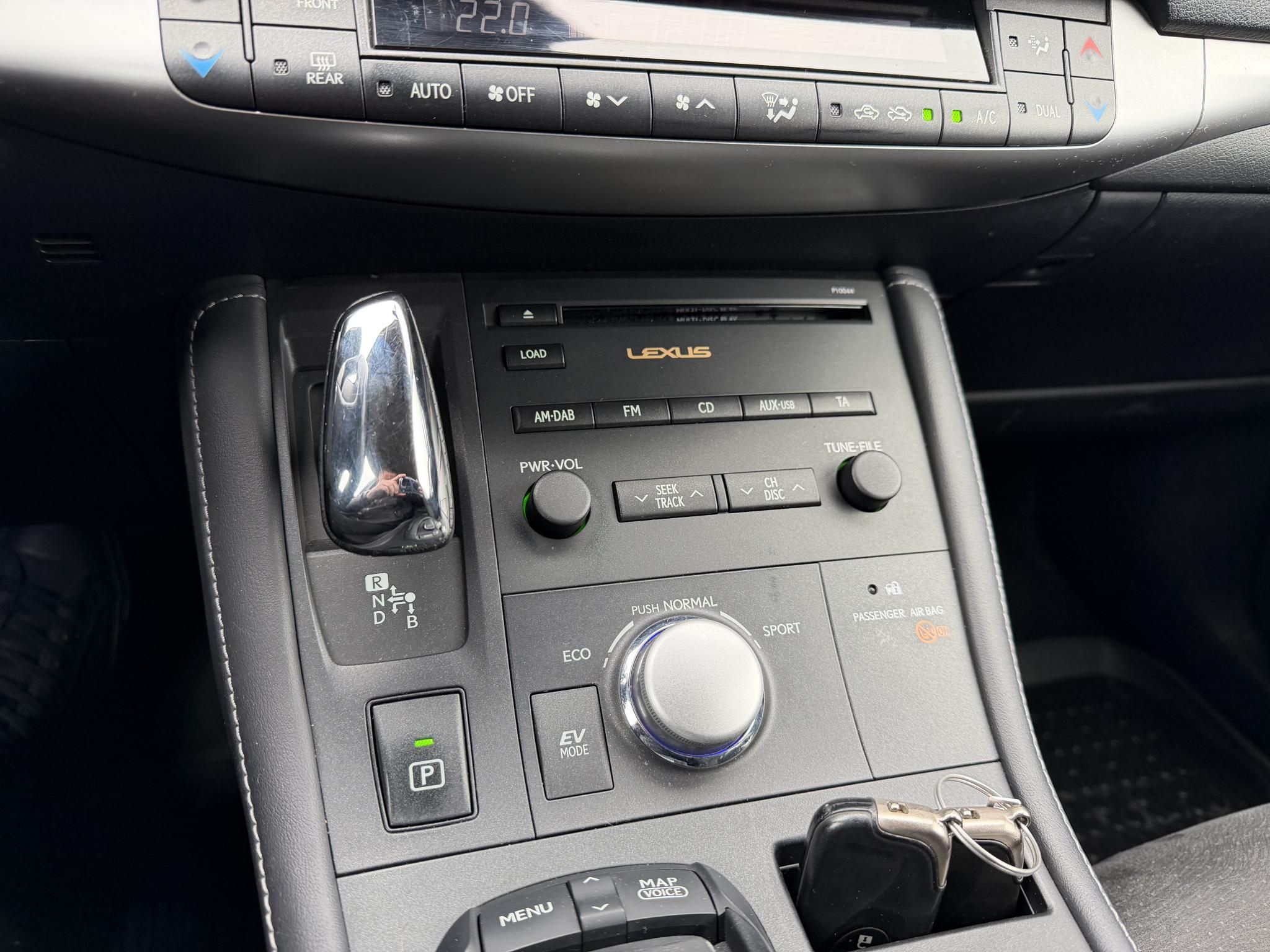 LEXUS CT 200h Comfort (Automata) First Edition Téli-nyári kerék. 2 gyári kulcs!