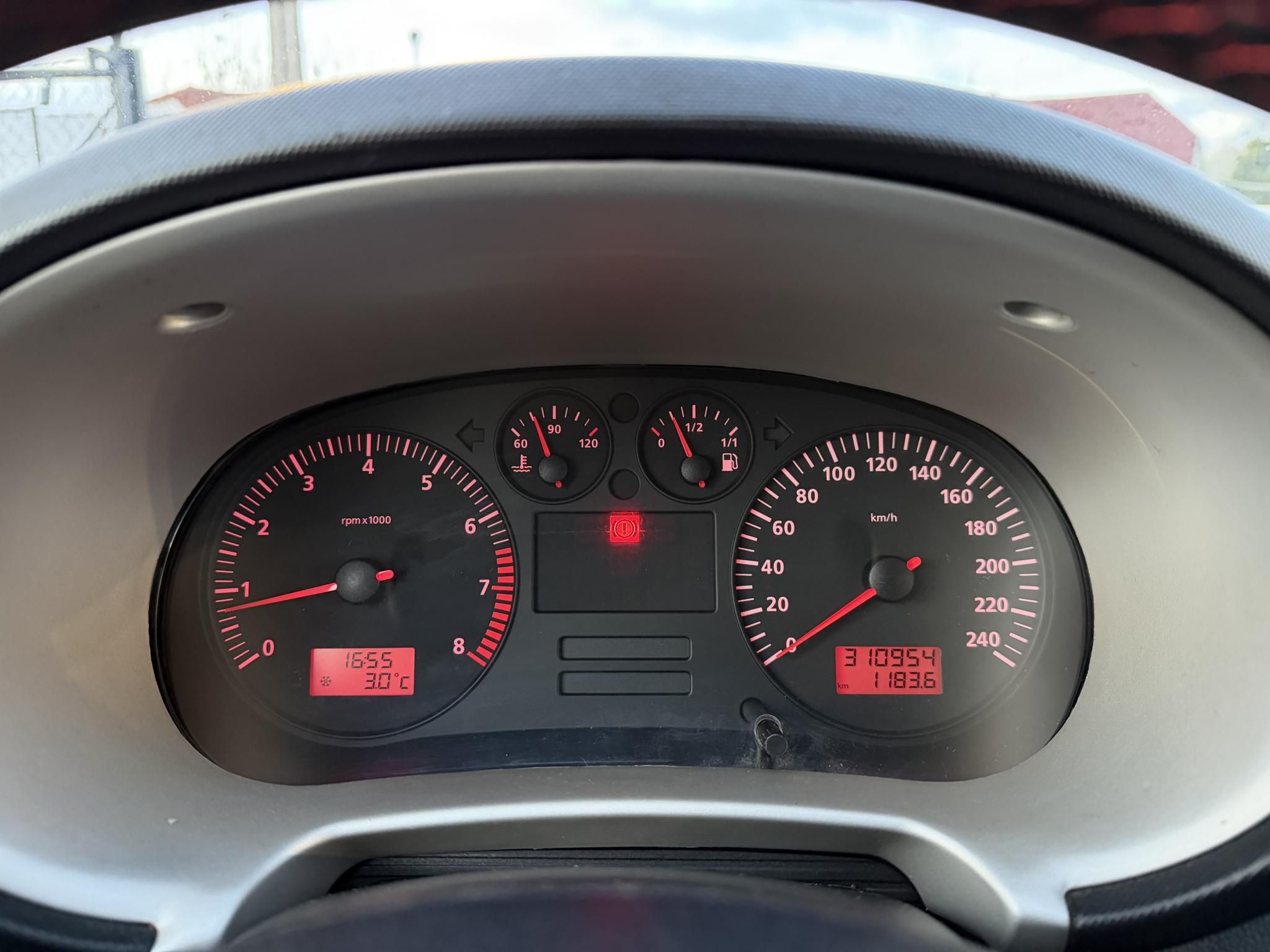 SEAT LEON 1.6 16V Sport Magyarországi. Friss műszaki vizsga!