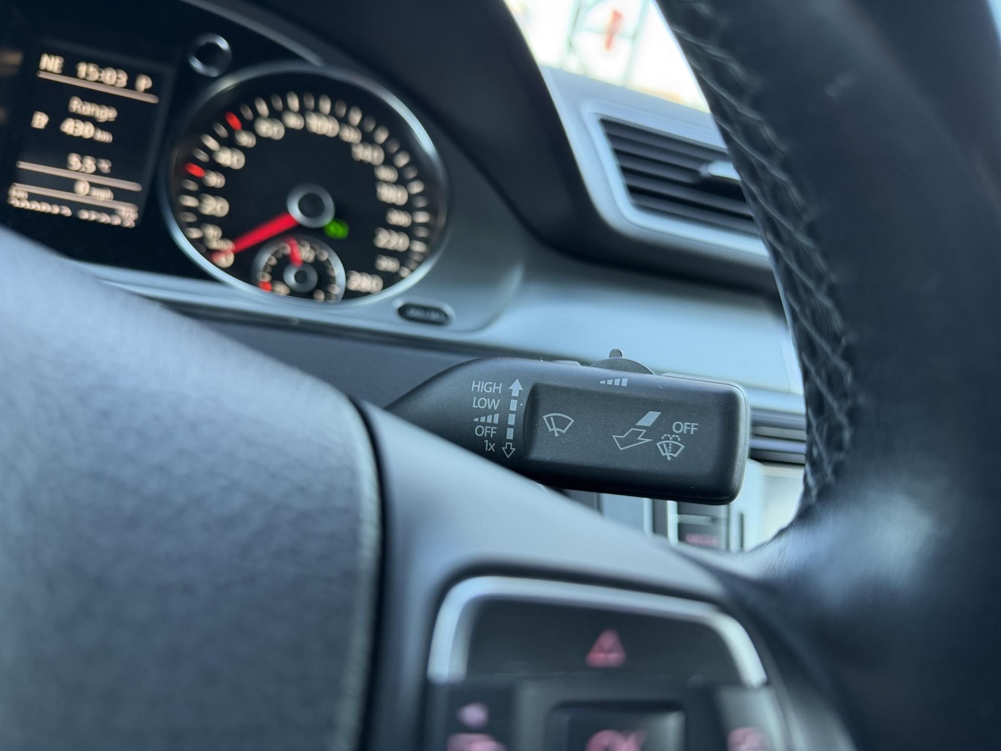 VOLKSWAGEN CC 2.0 CR TDI BMT DSG [5 személy] Xenon Tempomat Ülésfűtés PDC Navi Bluetooth 2 gyári kulcs!