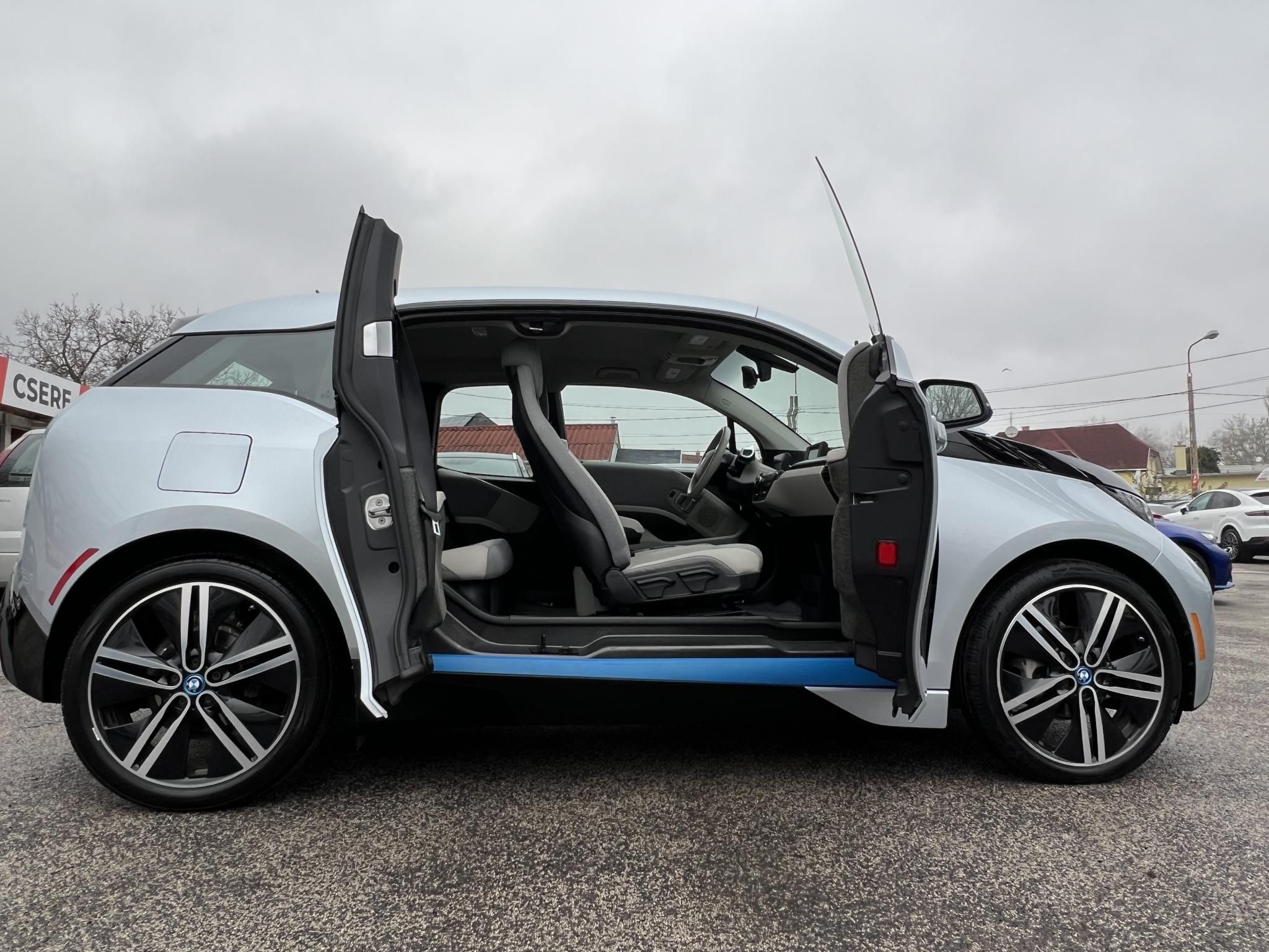 BMW I3 (Automata) 60Ah 59e km. Loft belső Navi Ülésfűtés Félbőr Bluetooth!
