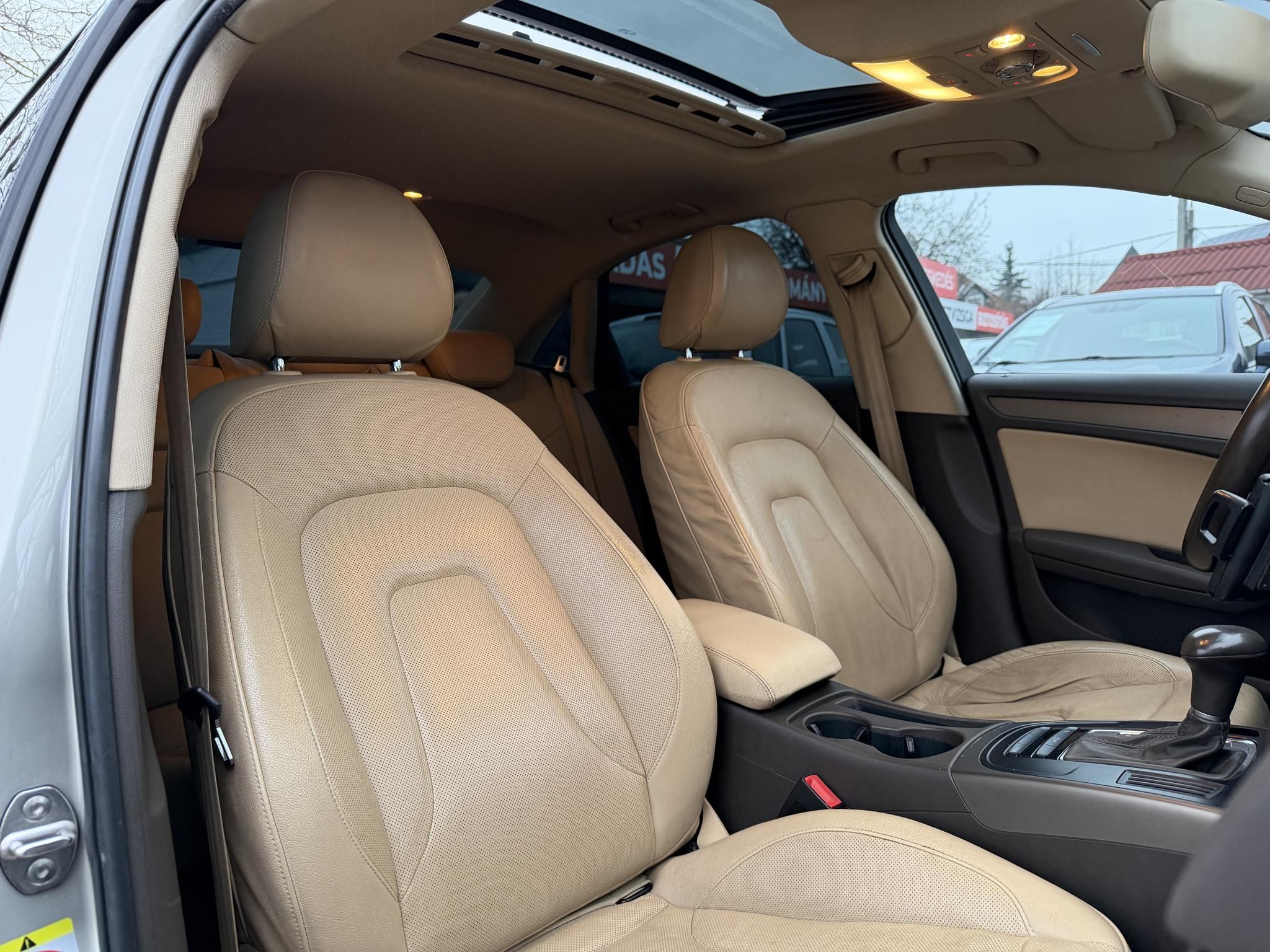 AUDI A4 2.0 TDI multitronic Magyarországi Napfénytető Xenon Üléshűtés PDC Téli-nyári kerék!