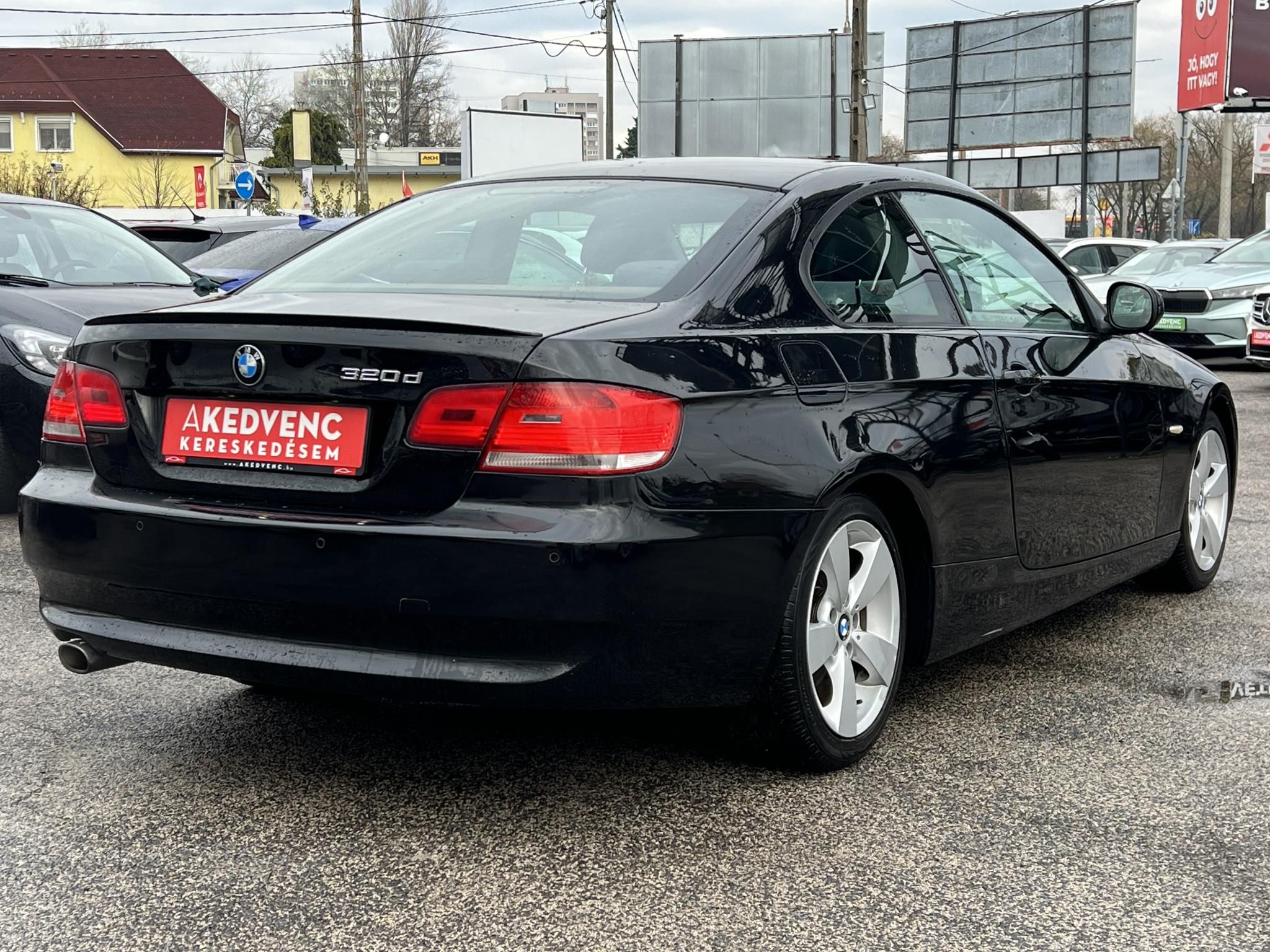 BMW 320d (Automata) Xenon Tempomat Digitklíma Multikormány