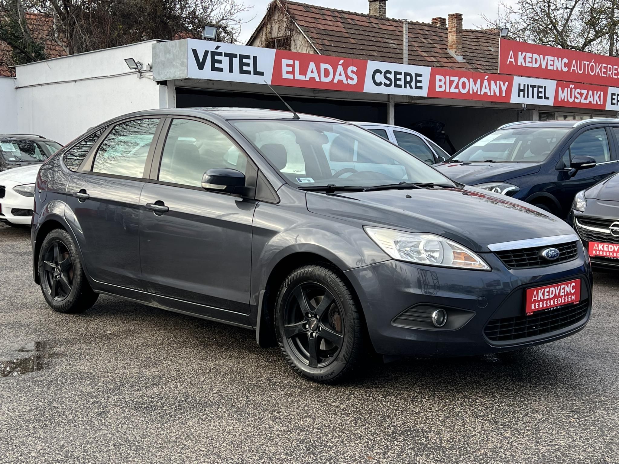 FORD FOCUS 1.6 Ghia (Automata) Klíma Tempomat City szervó Téli/nyári garnitúra!