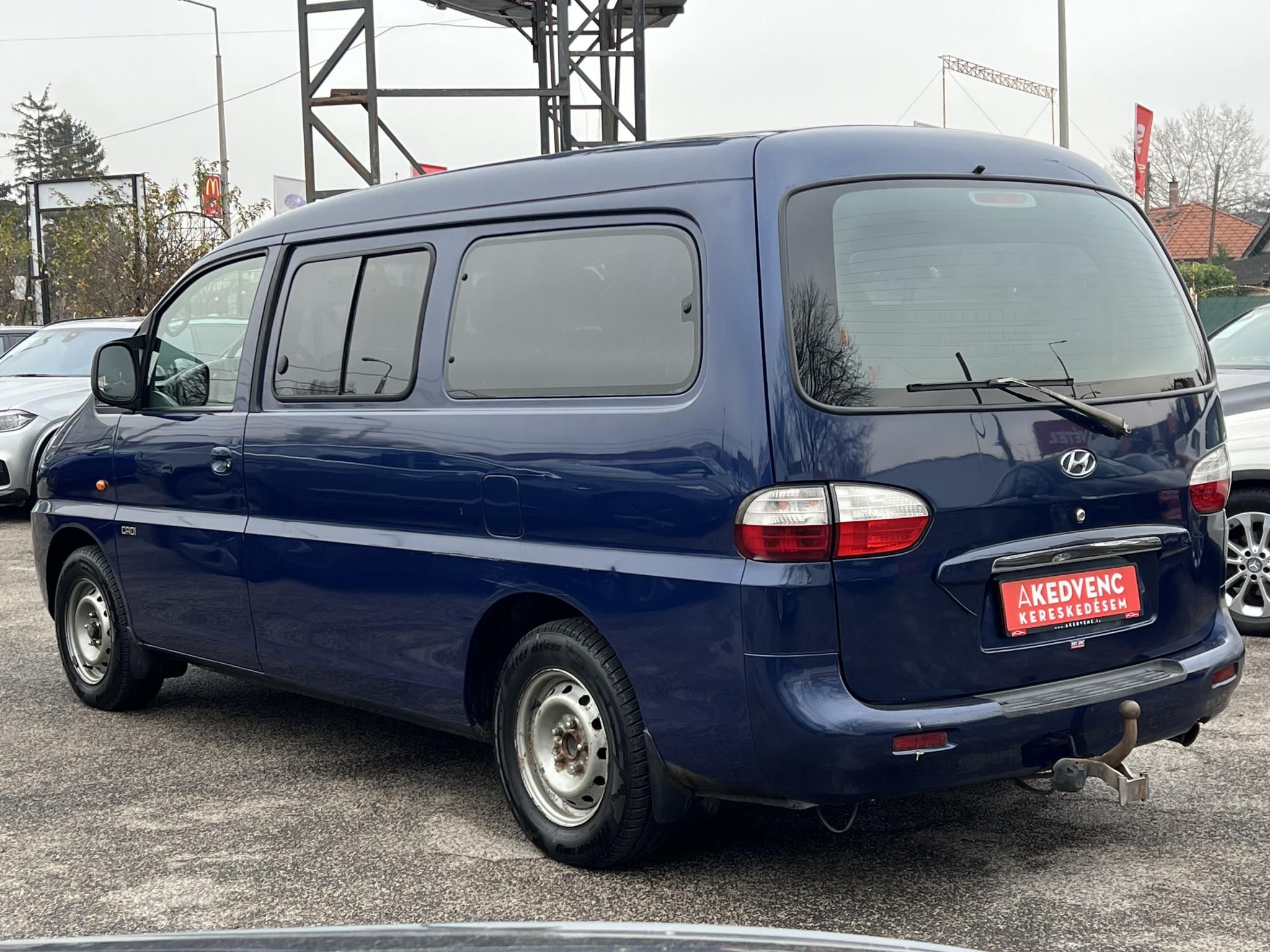 HYUNDAI H-1 2.5 CRDI (9 személyes )
