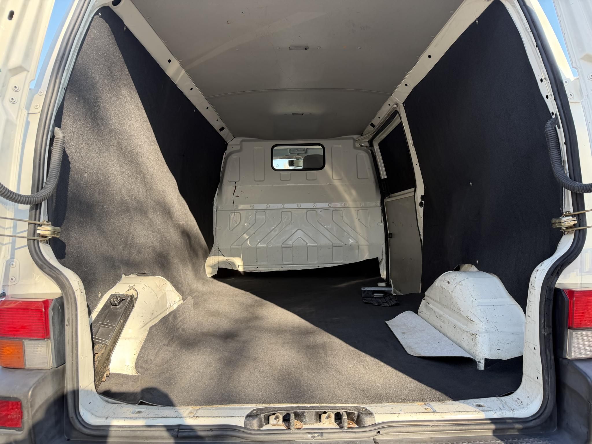 VOLKSWAGEN TRANSPORTER T4 2.5 7DH 1Y2 Hosszú. klímás. kitűnő állapotban!