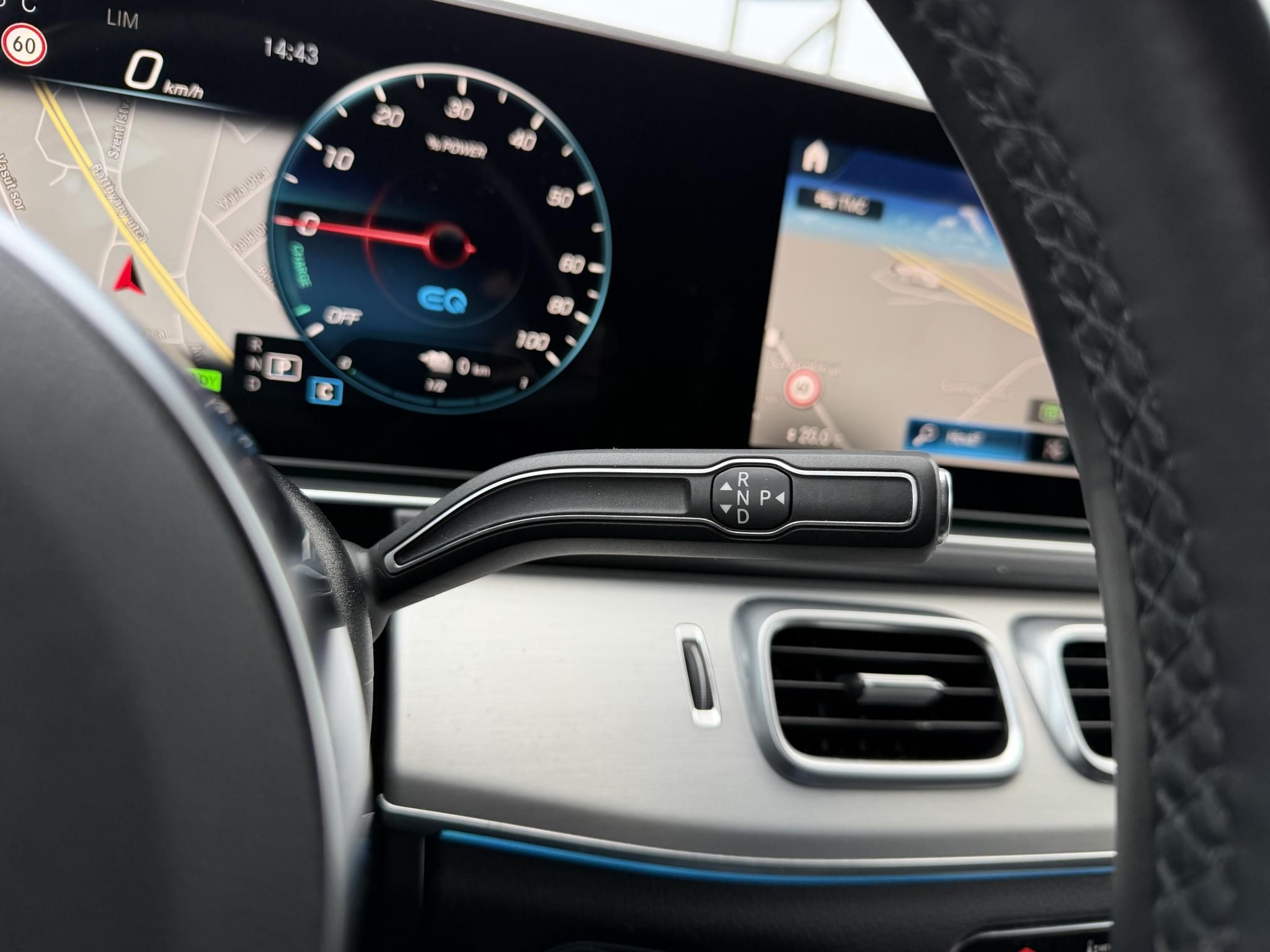 MERCEDES-BENZ GLE 350 de 4Matic 9G-TRONIC Plug-in hybrid AMG csomag. LED Burmester Távtartó Táblafelismerő Holttér Sávtartó Carplay