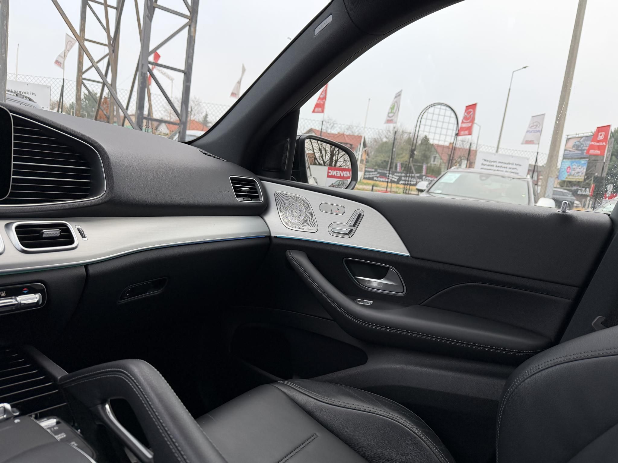MERCEDES-BENZ GLE 350 de 4Matic 9G-TRONIC Plug-in hybrid AMG csomag. LED Burmester Távtartó Táblafelismerő Holttér Sávtartó Carplay