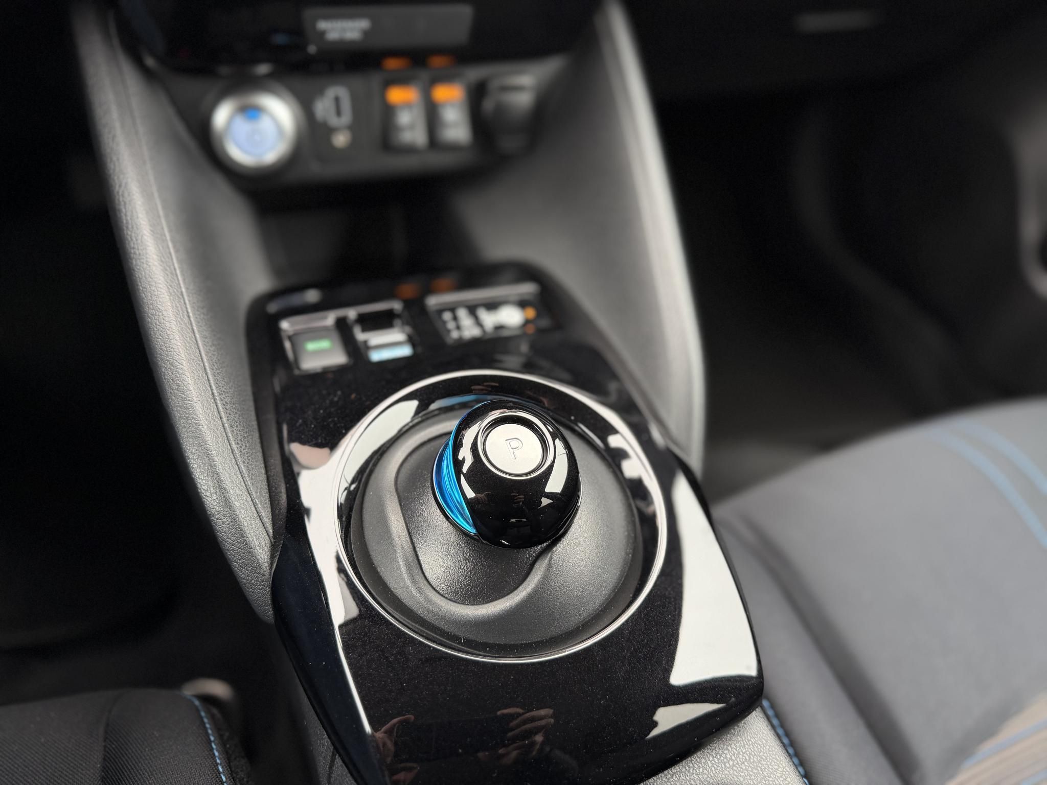 NISSAN LEAF N-Connecta e+ 62kWh (Automata) 96% akku 9e km 360 kamera ProPilot 4x ülésfűtés