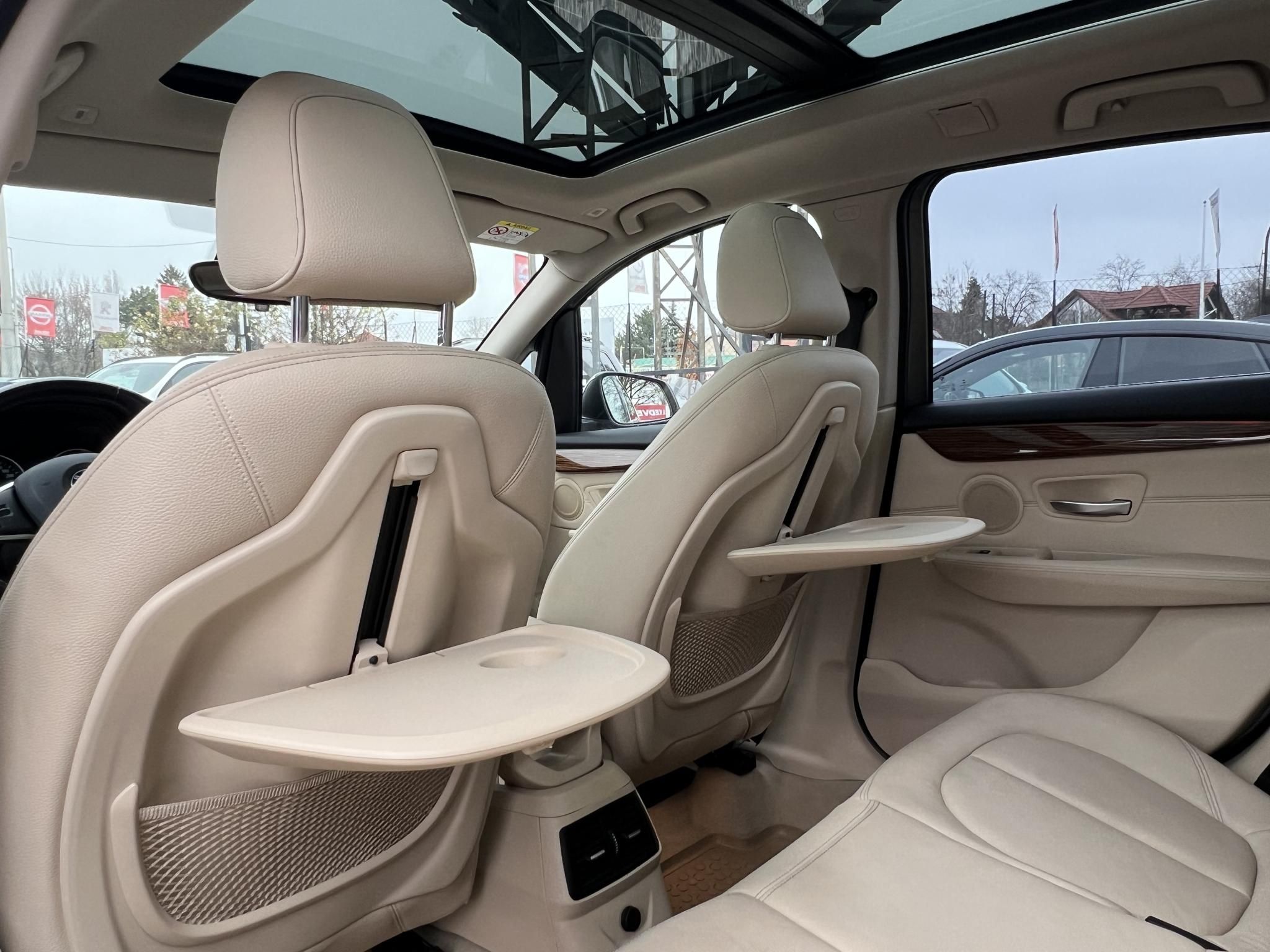 BMW 220d xDrive Luxury (Automata) Panoráma tető Memóriás bőr Gyári fényezés!