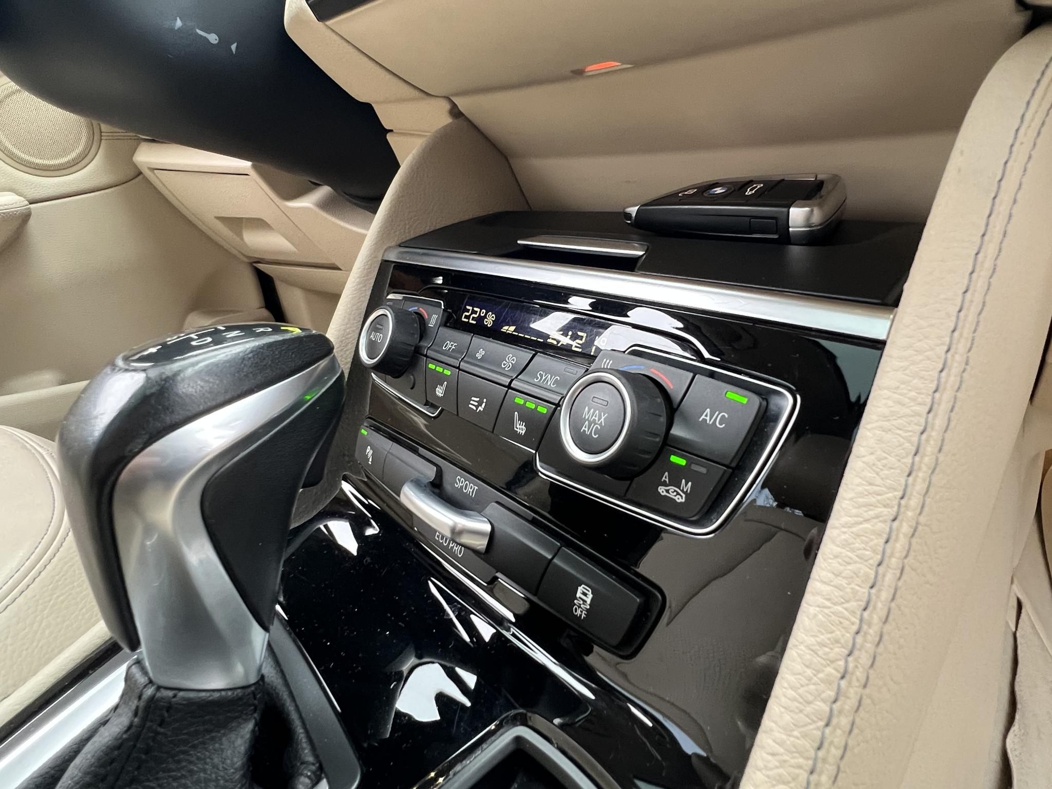 BMW 220d xDrive Luxury (Automata) Panoráma tető Memóriás bőr Gyári fényezés!