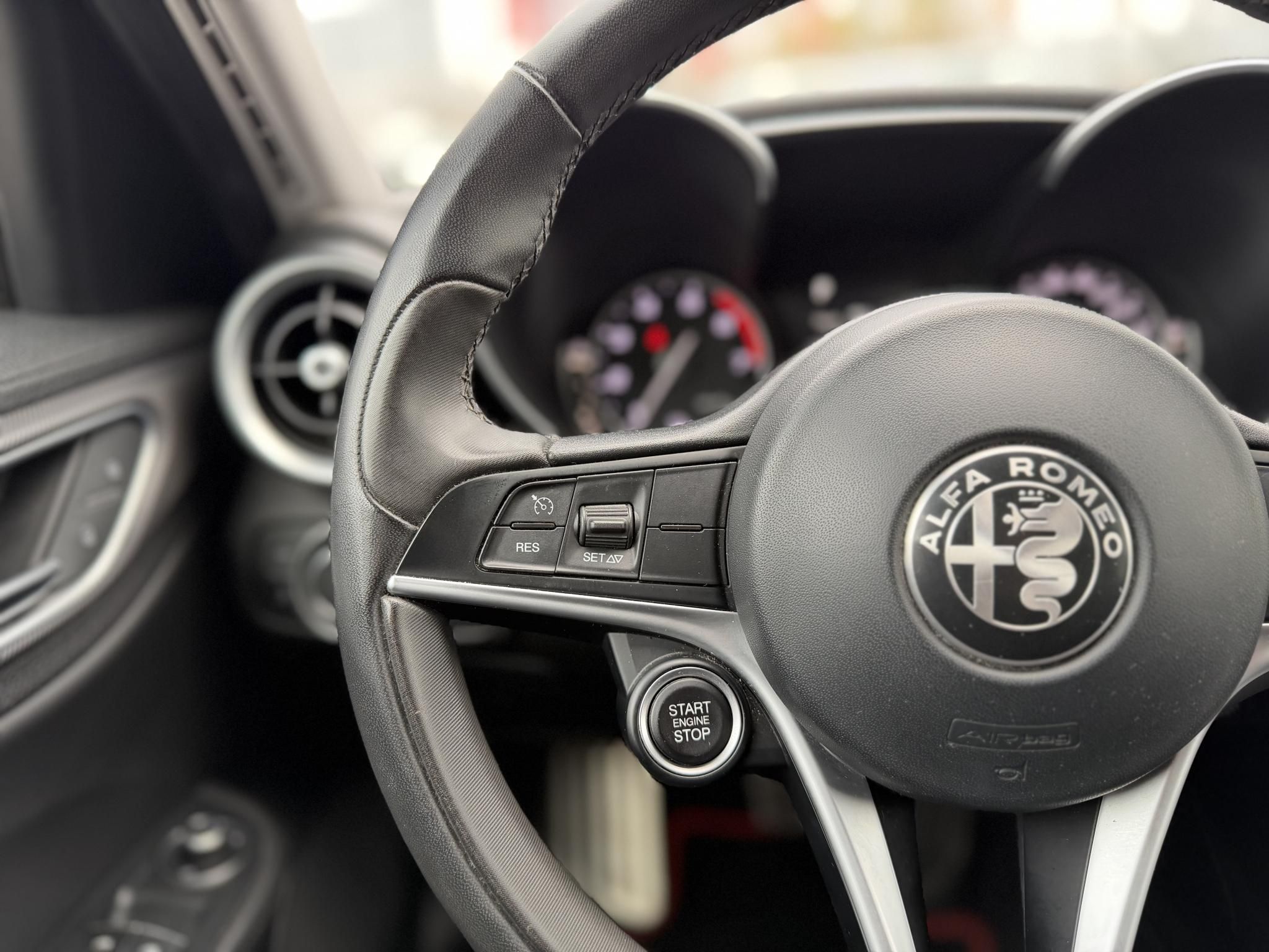 ALFA ROMEO GIULIA 2.0 Veloce Q4 (Automata) 280le. ALFA ROSSO. 116e km!