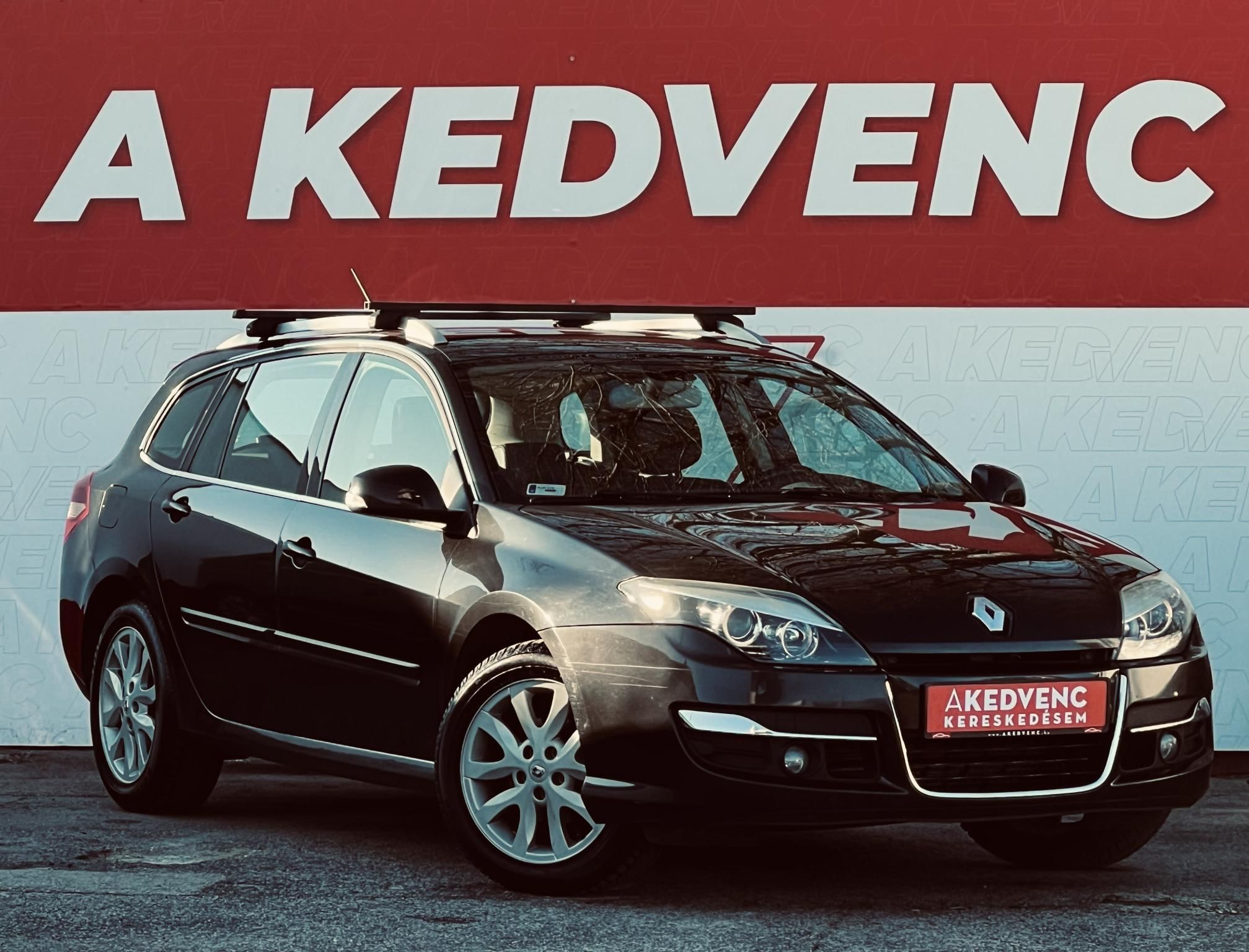 RENAULT LAGUNA 1.5 dCi Expression EDC Klíma Tempomat Bluetooth Végig szervízelt!