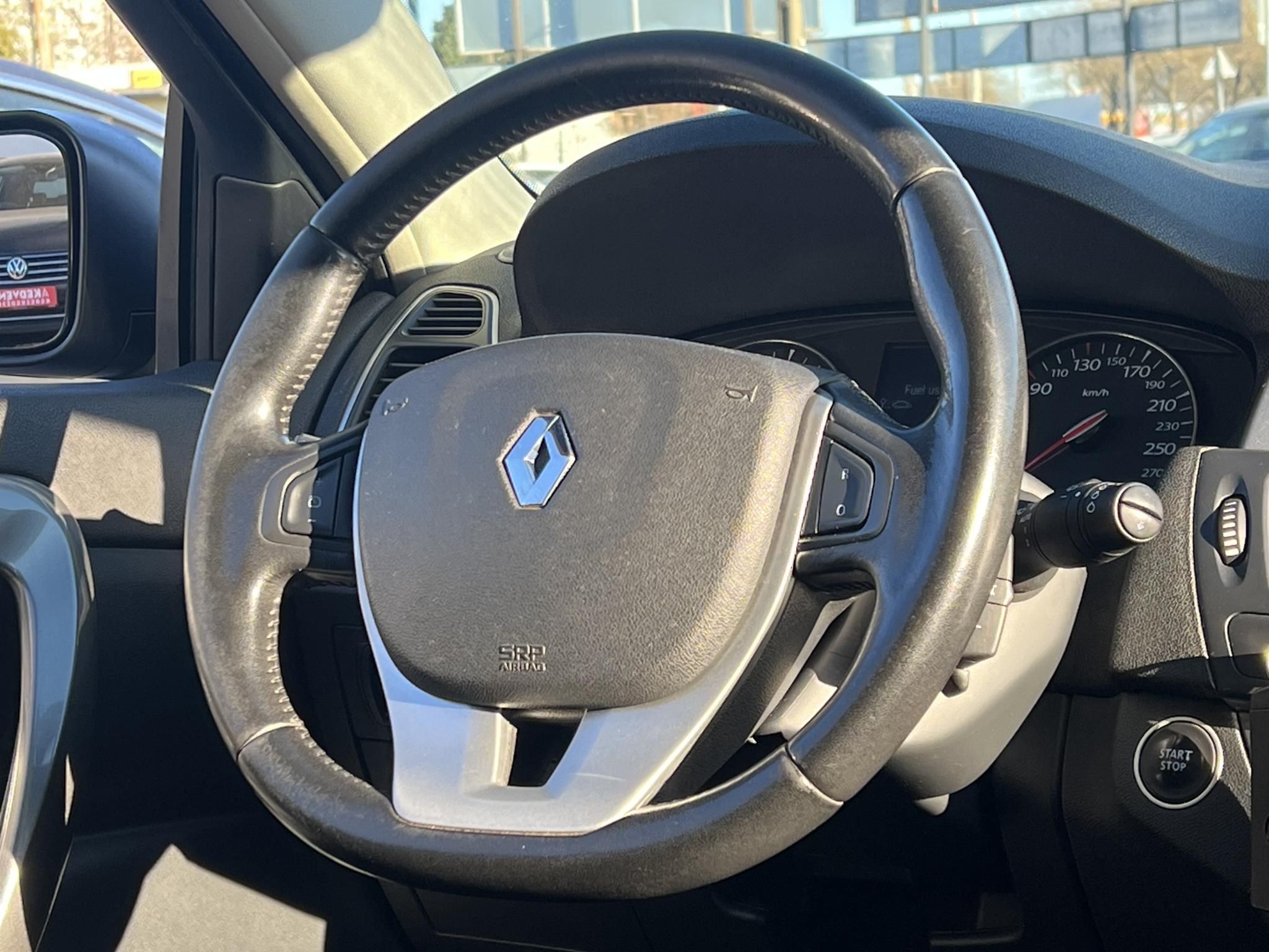 RENAULT LAGUNA 1.5 dCi Expression EDC Klíma Tempomat Bluetooth Végig szervízelt!