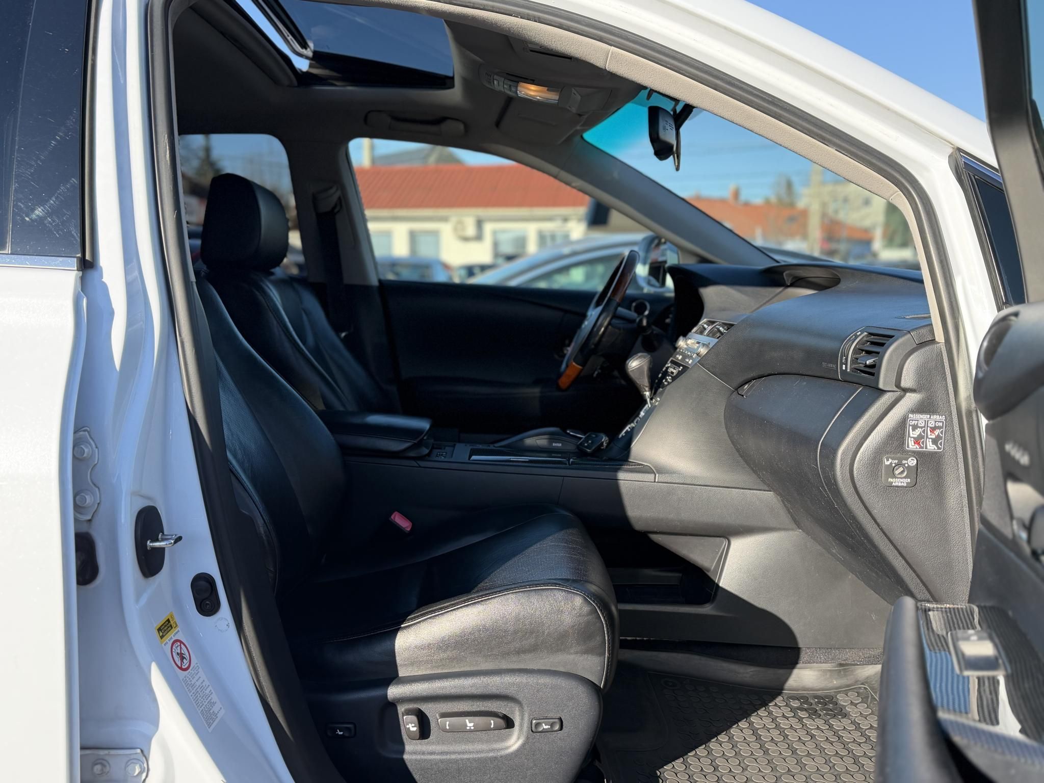 LEXUS RX 450h Luxury Moon CVT Napfénytető Xenon Memória Üléshűtés Keyless Kamera