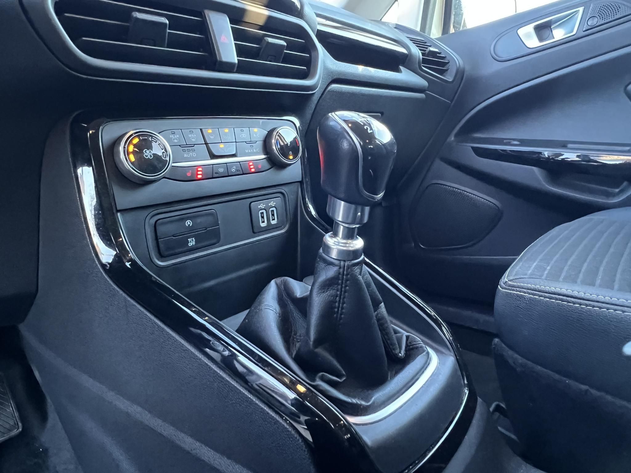 FORD ECOSPORT 1.0 EcoBoost Titanium Magyarországi 42e km Gyári garanciával!