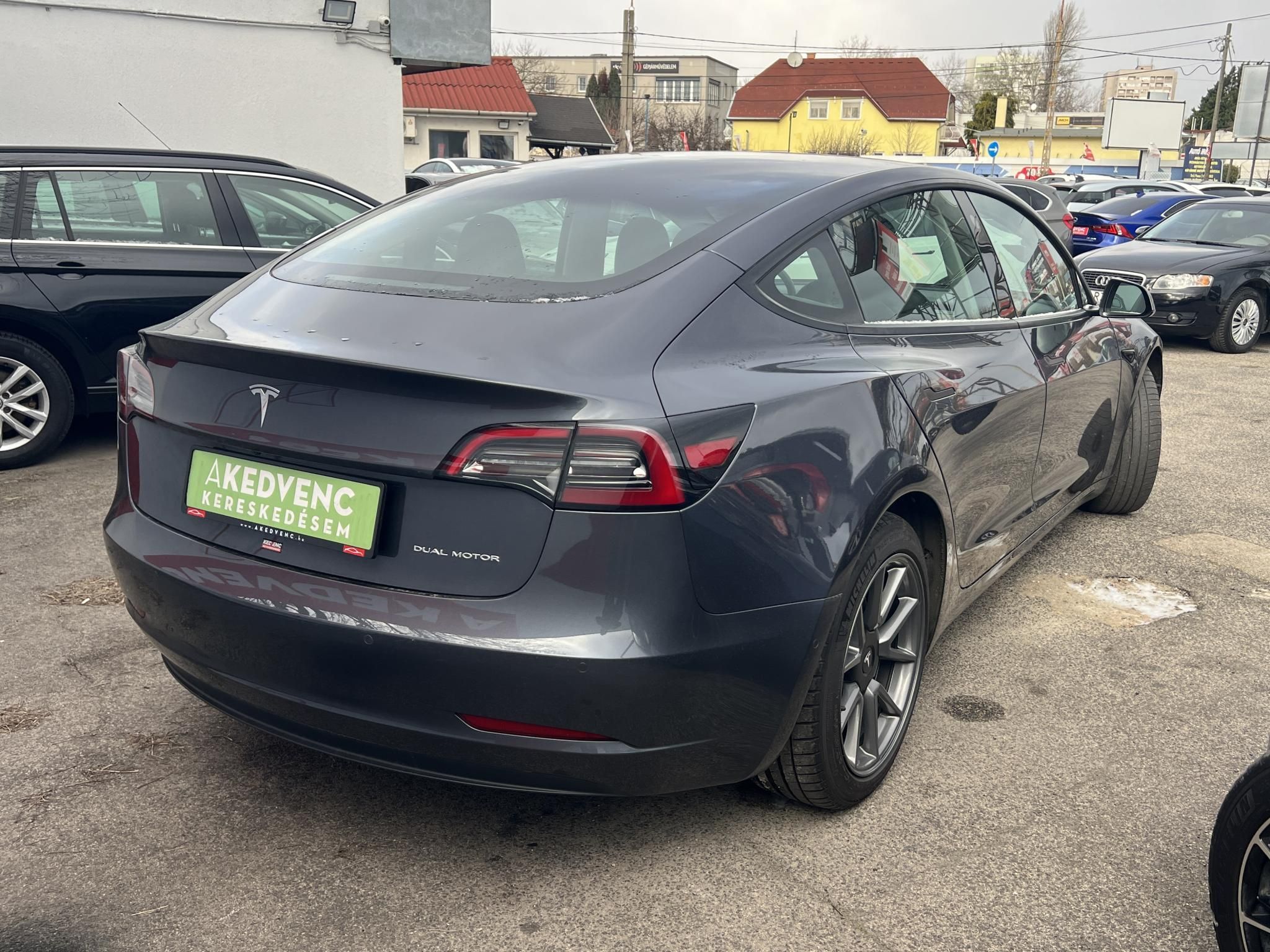 TESLA MODEL 3 Long Range AWD (Automata) 42e km. kifogástalan állapot