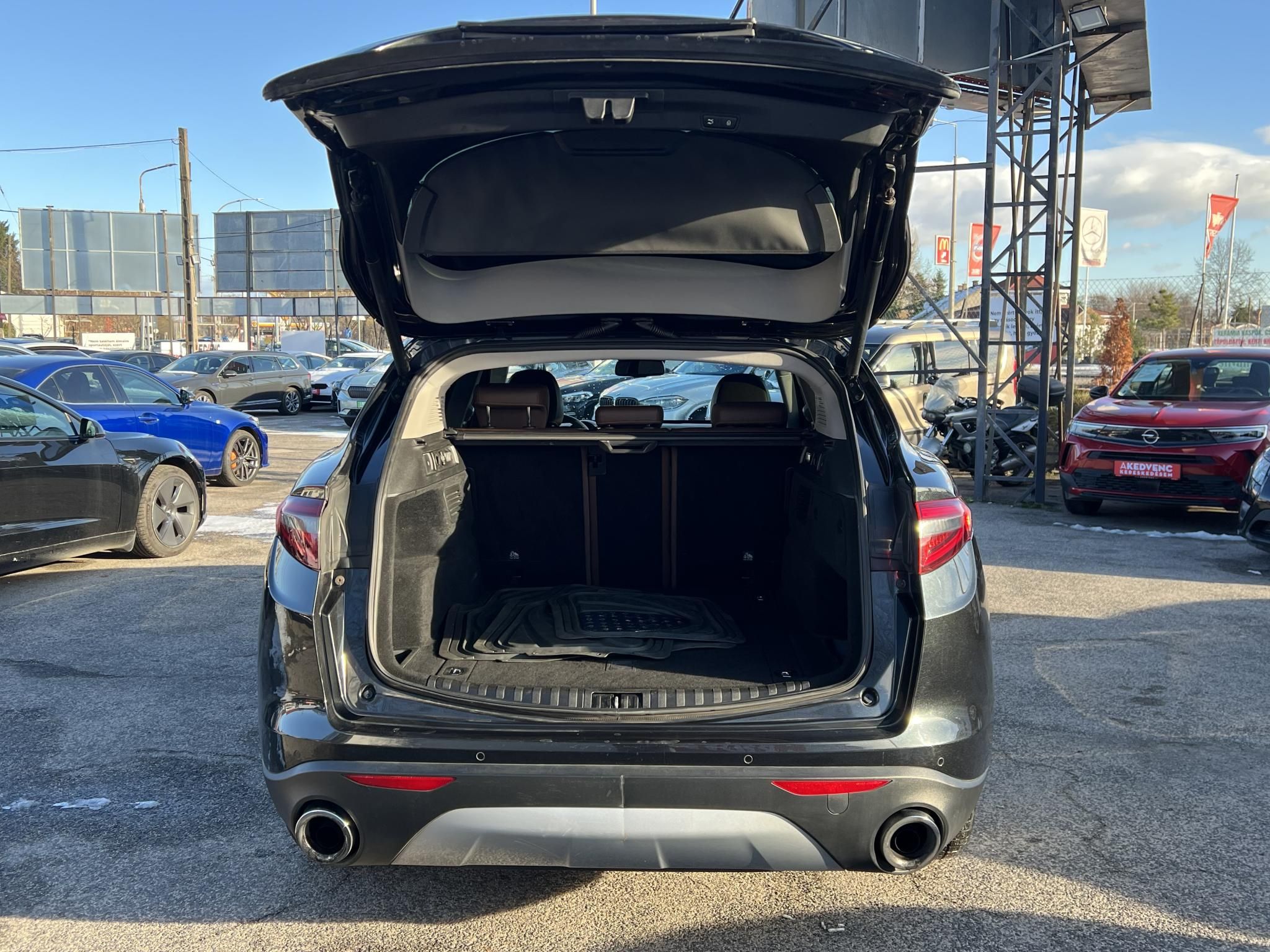 ALFA ROMEO STELVIO 2.0 T Super Q4 (Automata) M.o.-i. 1.tul. Klíma Tempomat Bőr!