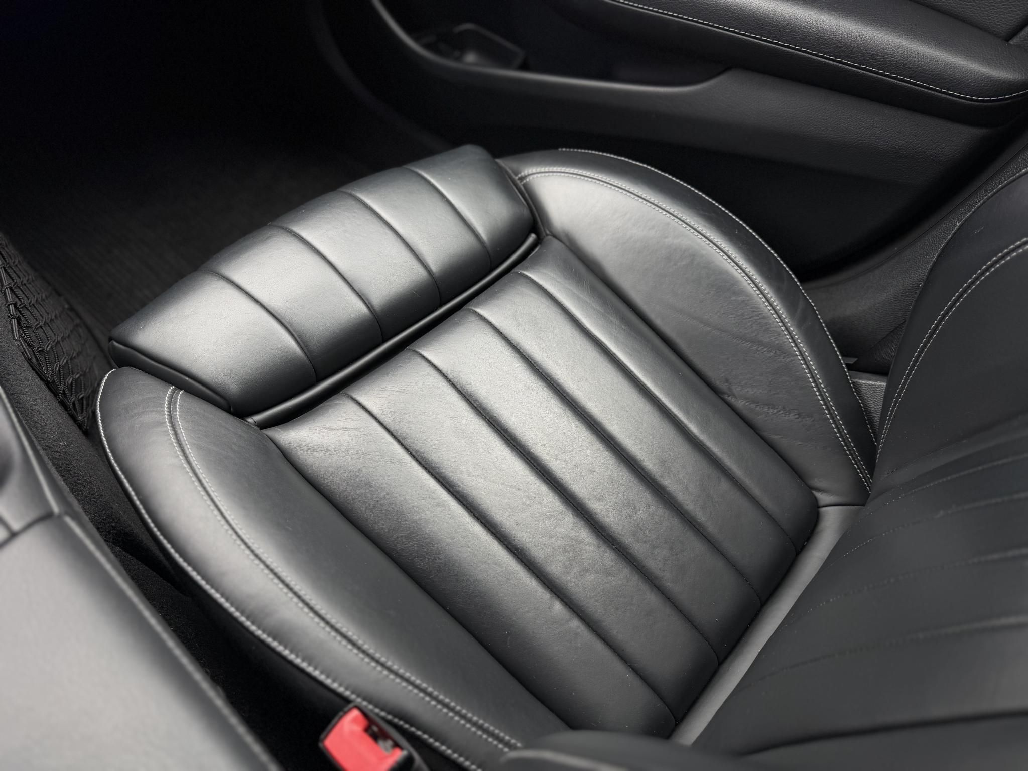 MERCEDES-BENZ E 220 d 9G-TRONIC Megkímélt állapot. LED Holttér HUD Carplay Fakormány 360kamera