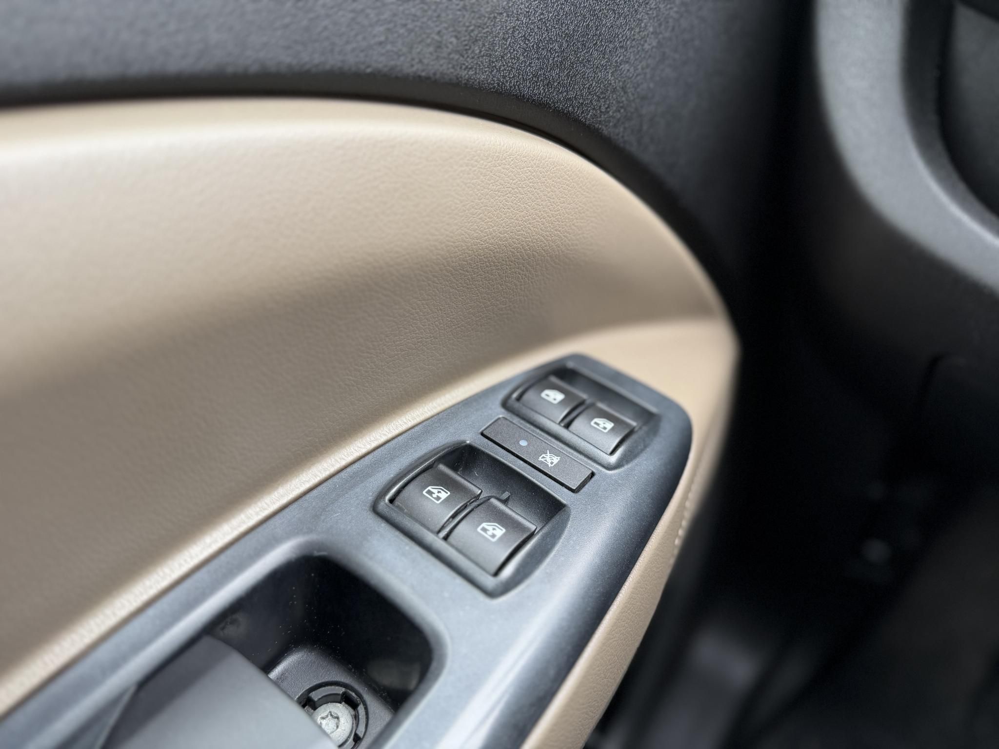 OPEL COMBO 1.6 CDTI L1H1 Enjoy 7 személyes M.o.-i. 1.tul. Márkaszervizelt. Téli-nyári kerék garnitúra!