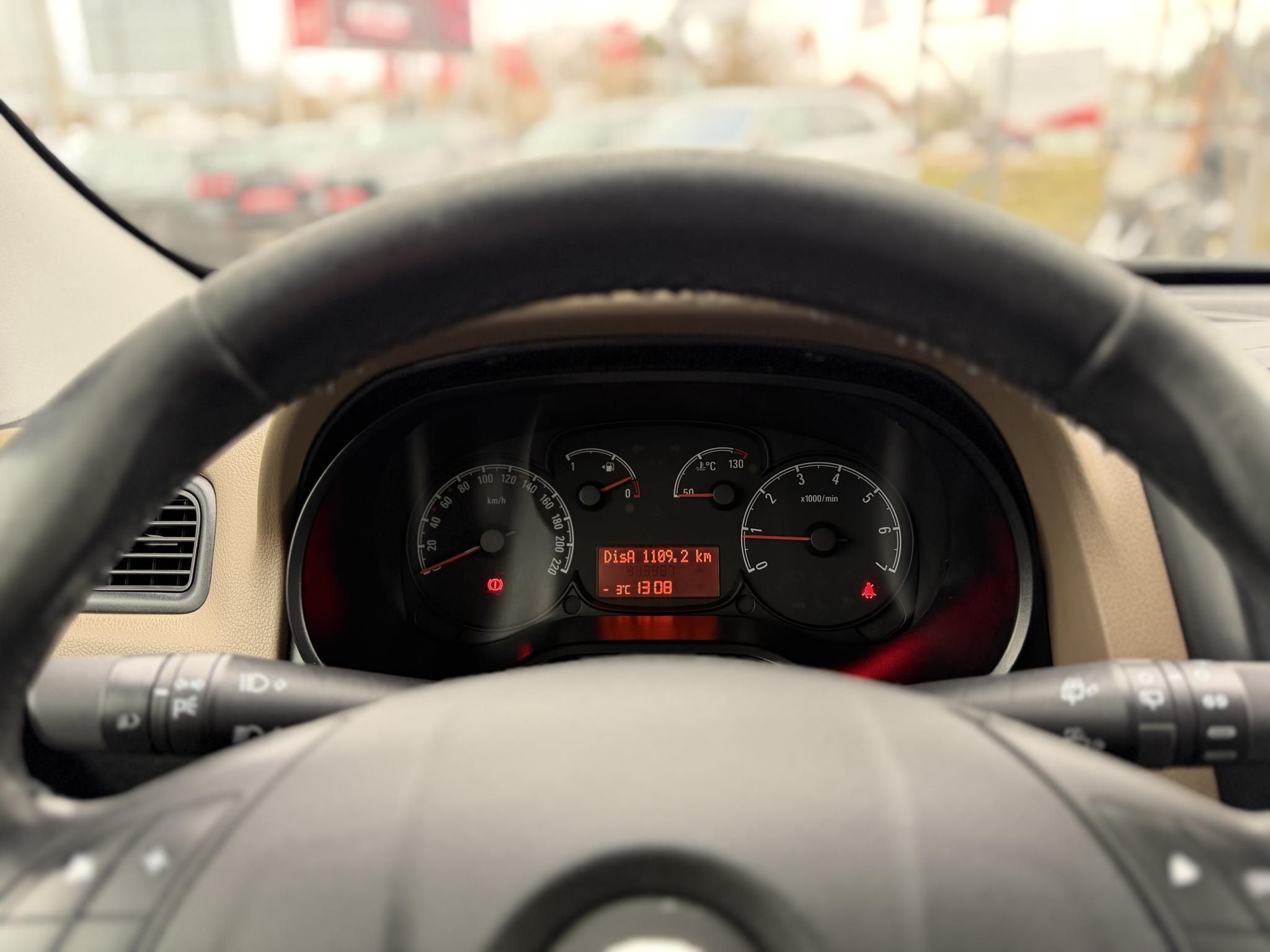 OPEL COMBO 1.6 CDTI L1H1 Enjoy 7 személyes M.o.-i. 1.tul. Márkaszervizelt. Téli-nyári kerék garnitúra!