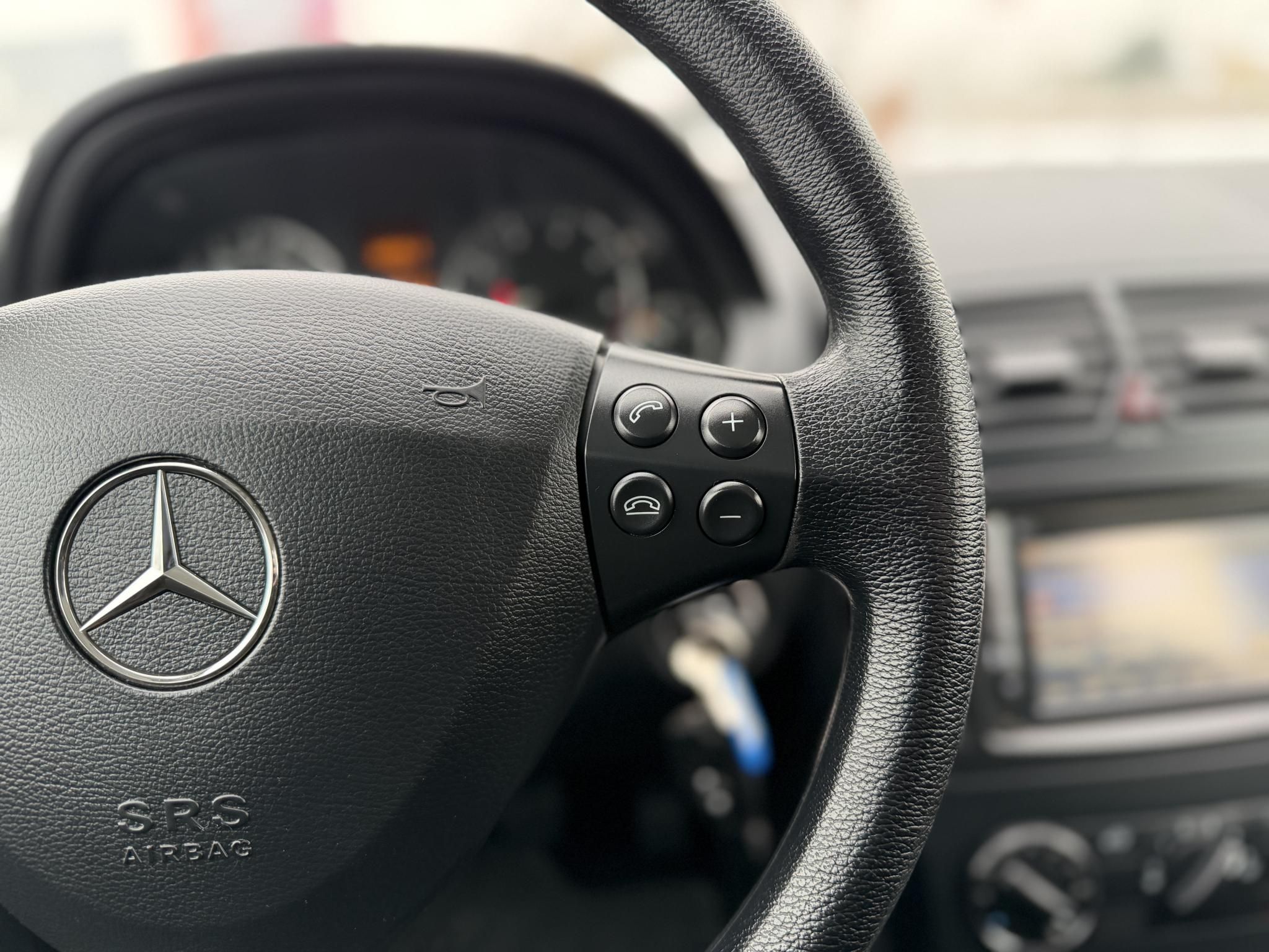 MERCEDES-BENZ A 180 BlueEFFICIENCY Elegance EURO5 156e km. megkímélt állapot. klíma ülésfűtés 2 gyári kulcs