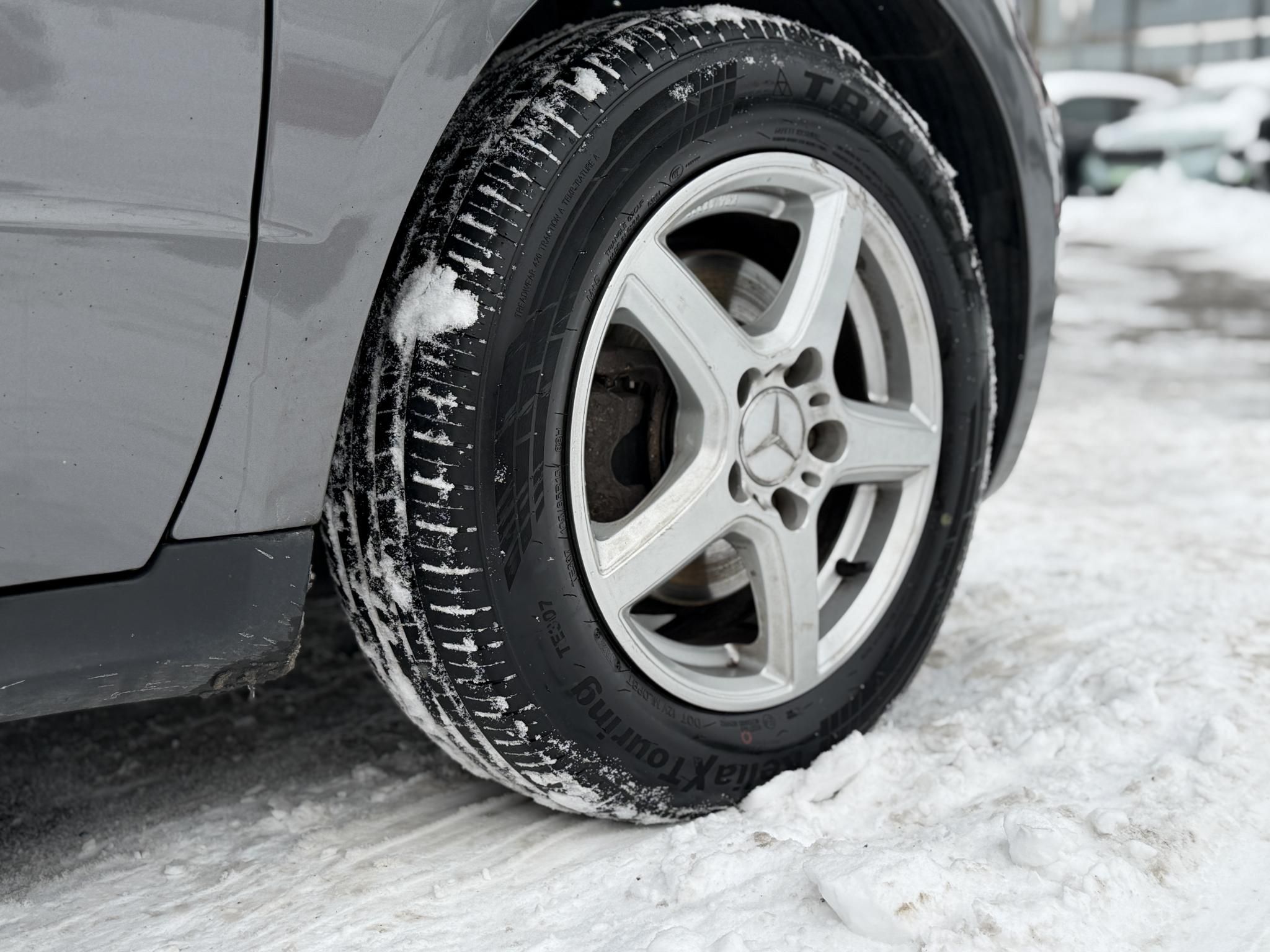 MERCEDES-BENZ A 180 BlueEFFICIENCY Elegance EURO5 156e km. megkímélt állapot. klíma ülésfűtés 2 gyári kulcs