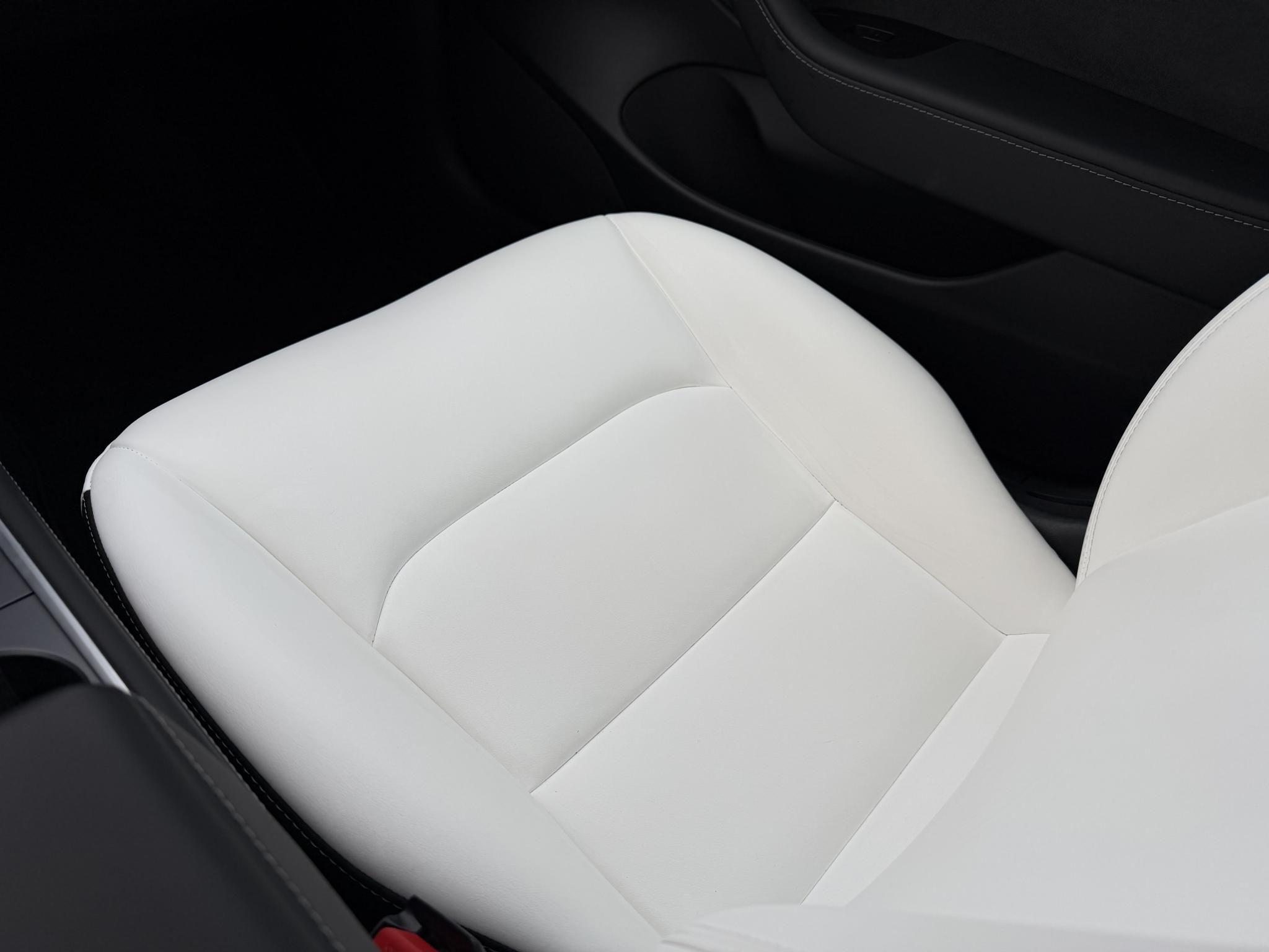 TESLA MODEL 3 Long Range AWD (Automata) 76e km. FEHÉR BELSŐ. mátrix LED. hőszivattyú. garanciális. megkímélt állapot!