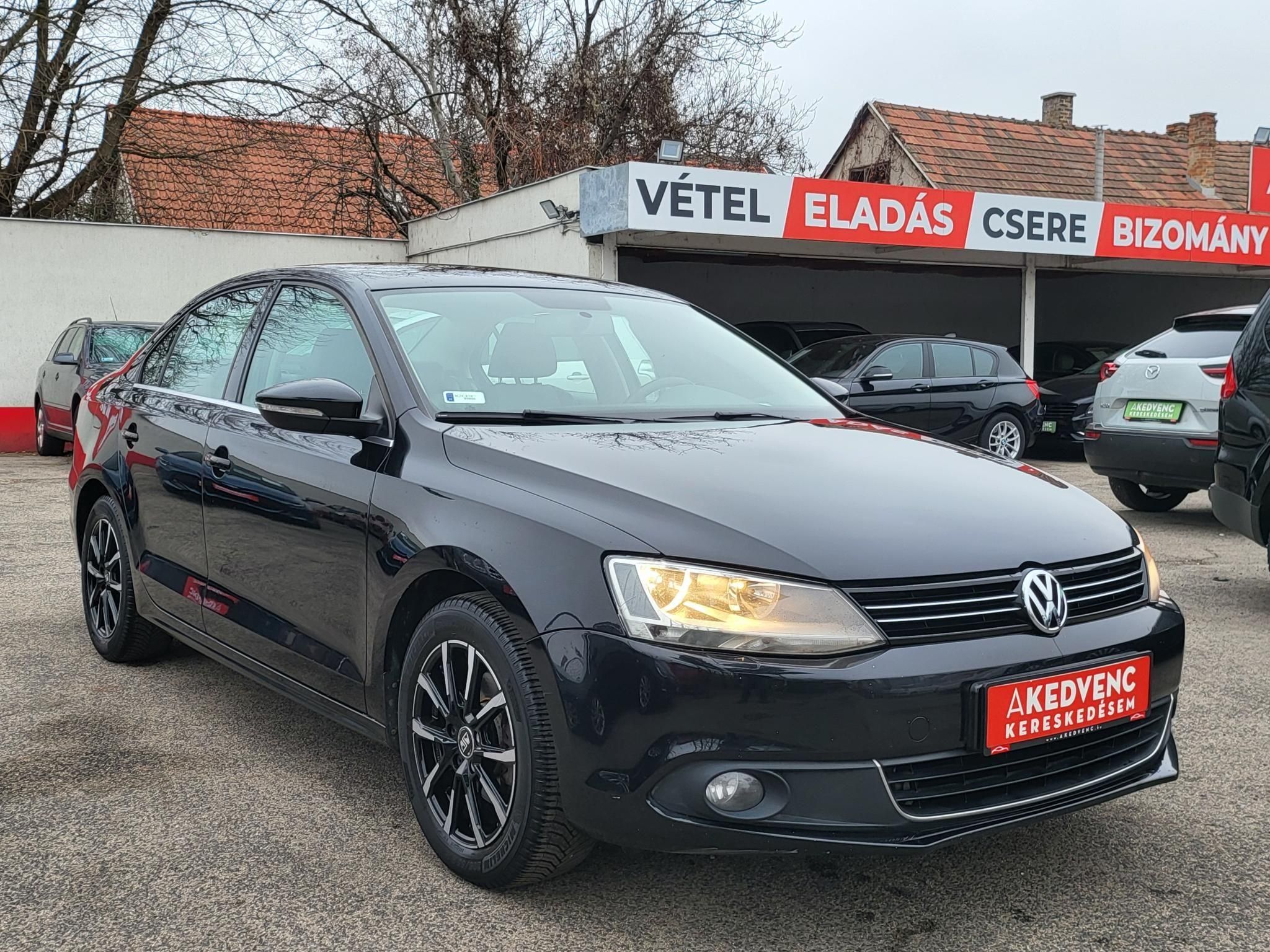 VOLKSWAGEN JETTA 1.4 TSI BMT Highline DSG Magyarországi Tempomat Ülésfűtés Frissen szervizelt!
