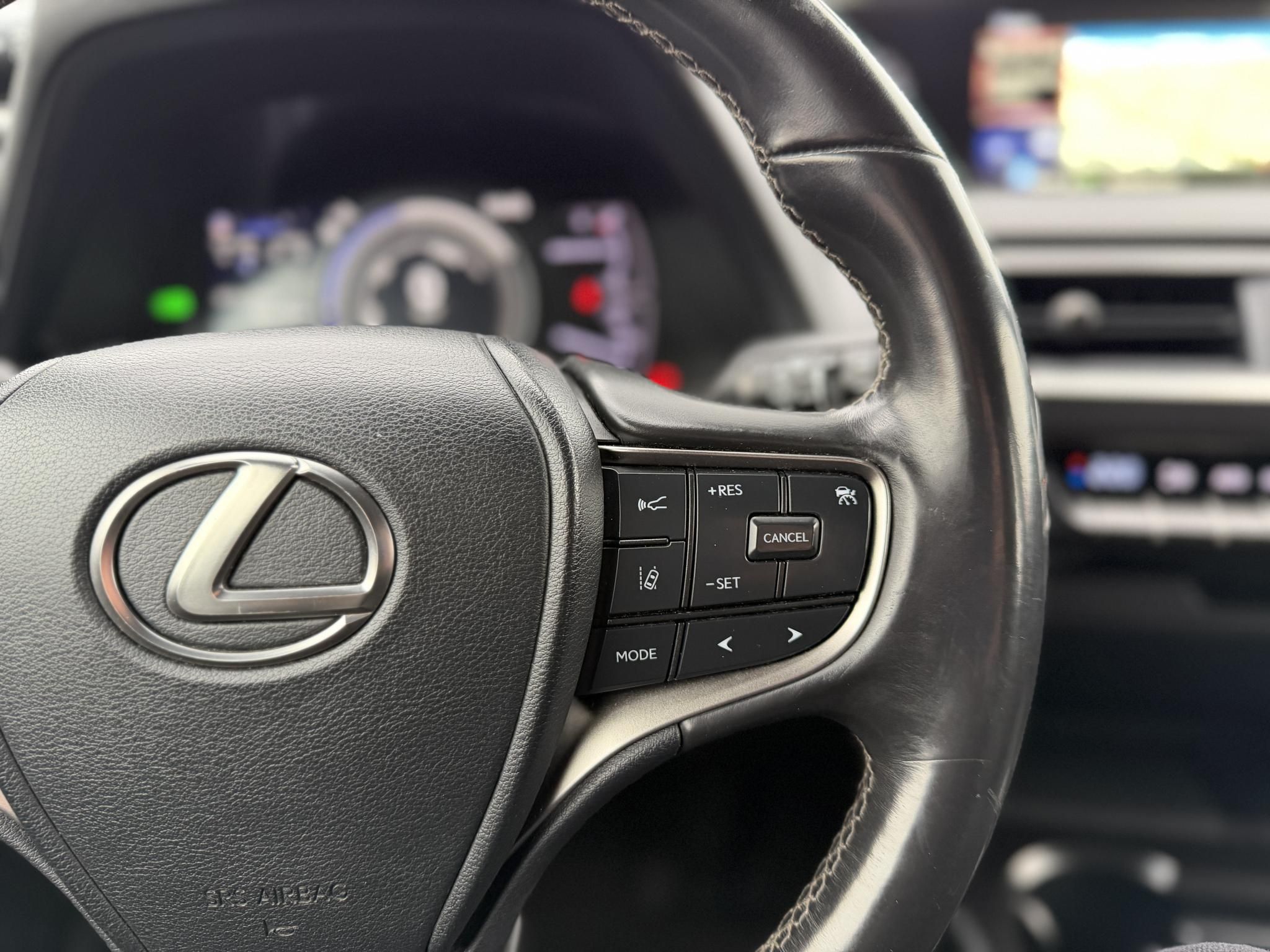 LEXUS UX 250h Comfort CVT 113e km. LED Tempomat Navi Sávtartó Bluetooth Kamera Keyless